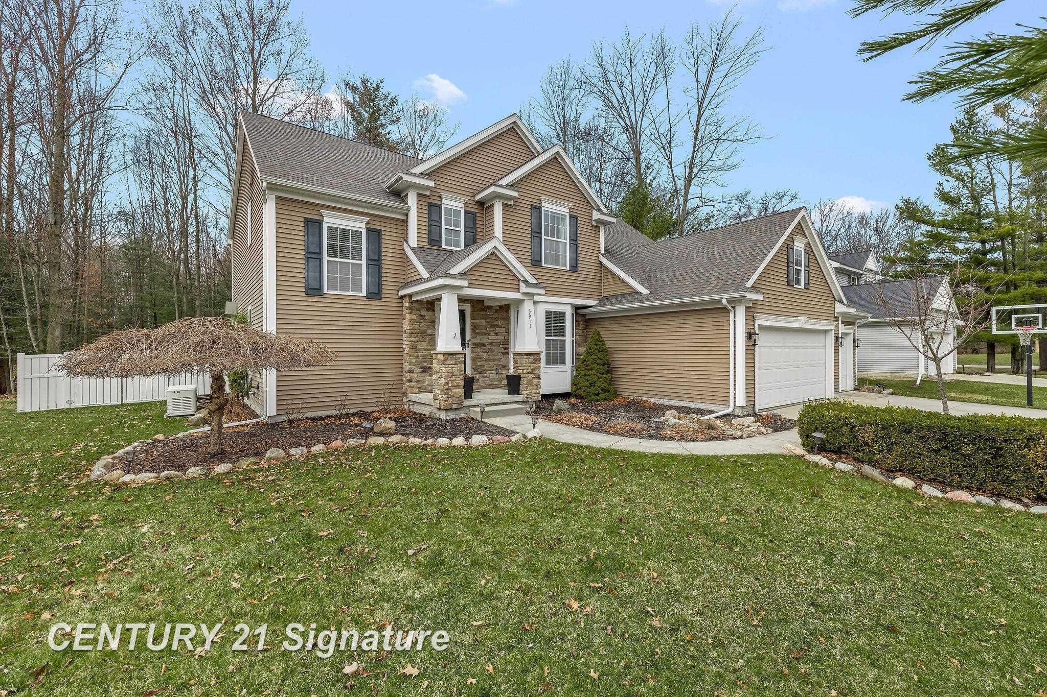 3911 Aspen Way, Midland, MI, 48642