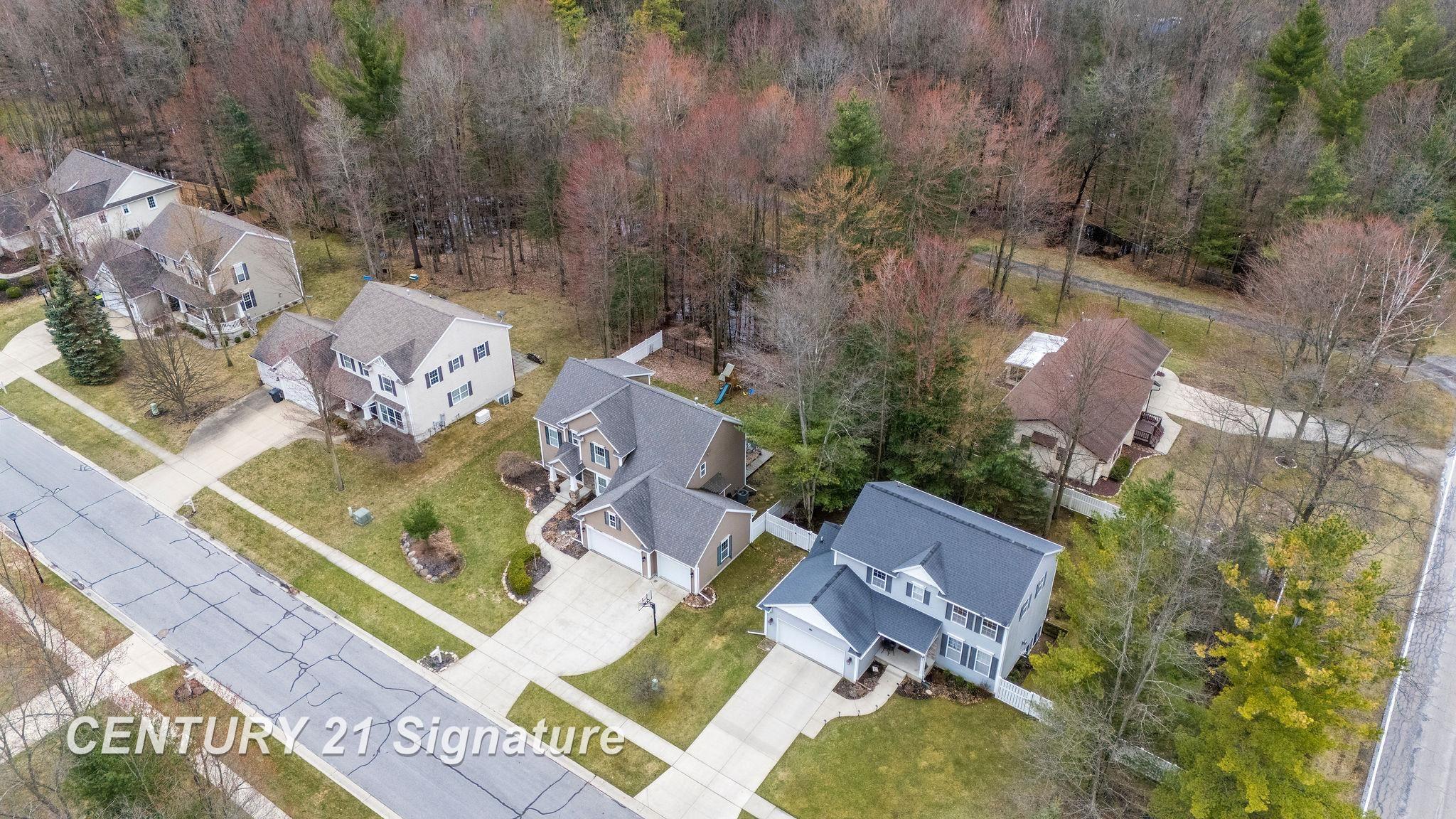 3911 Aspen Way, Midland, MI, 48642