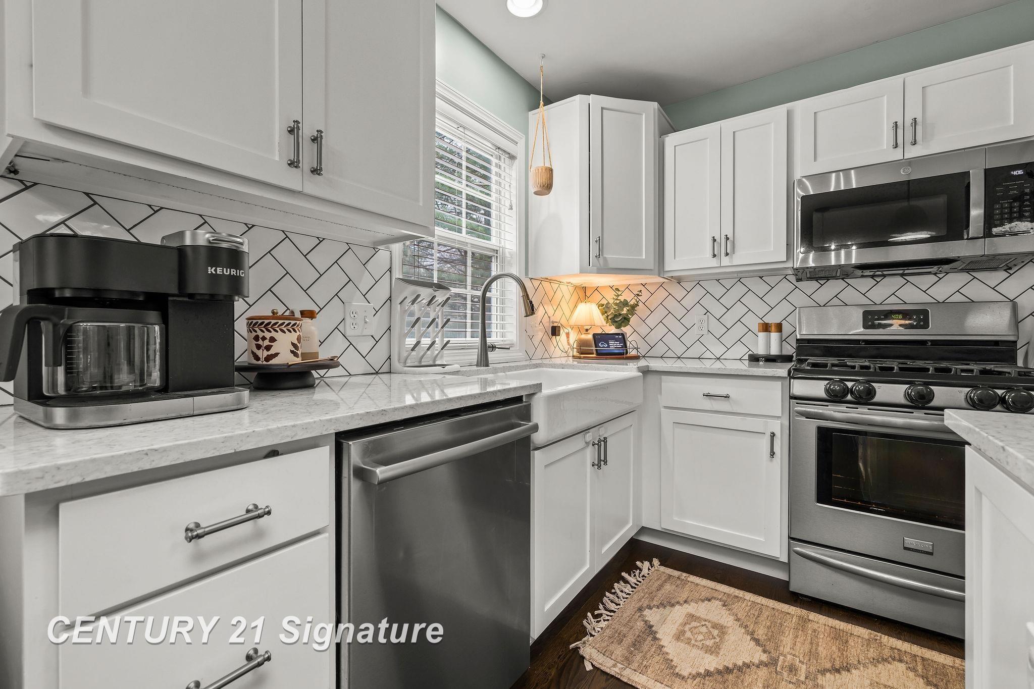 3911 Aspen Way, Midland, MI, 48642