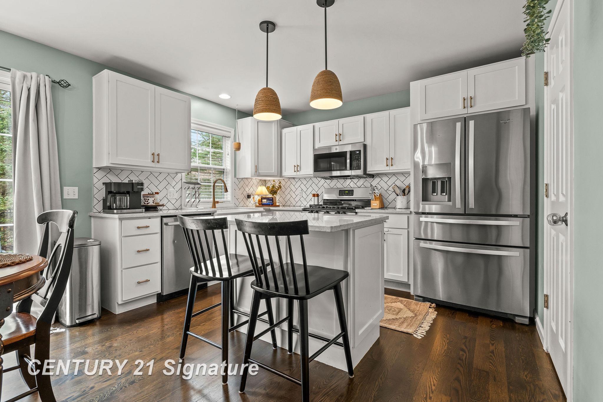 3911 Aspen Way, Midland, MI, 48642