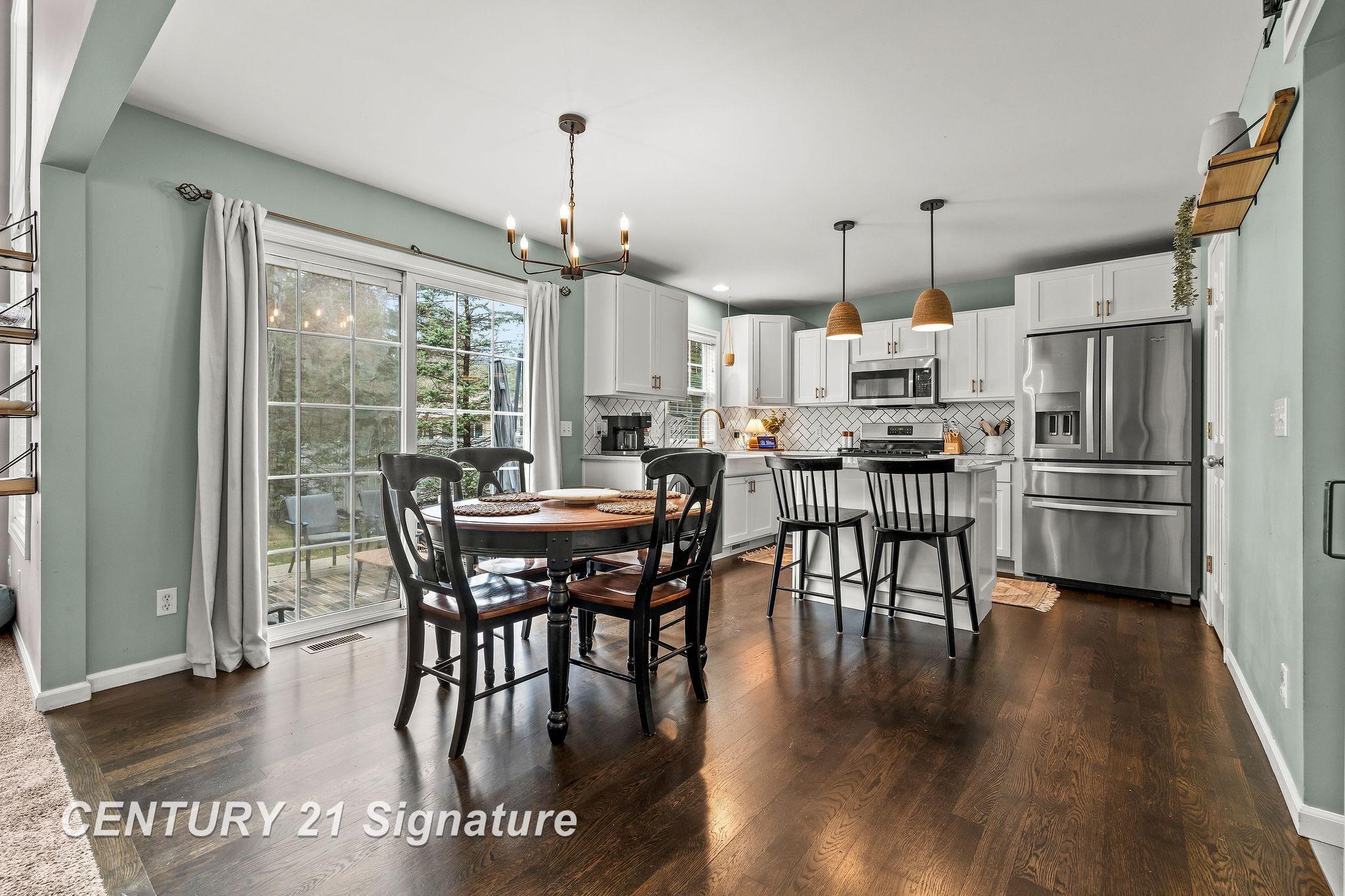 3911 Aspen Way, Midland, MI, 48642