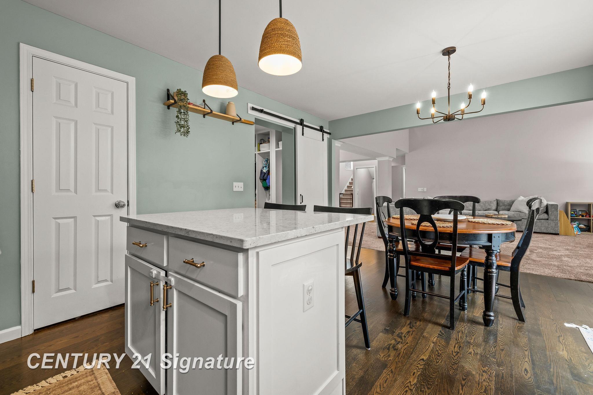 3911 Aspen Way, Midland, MI, 48642