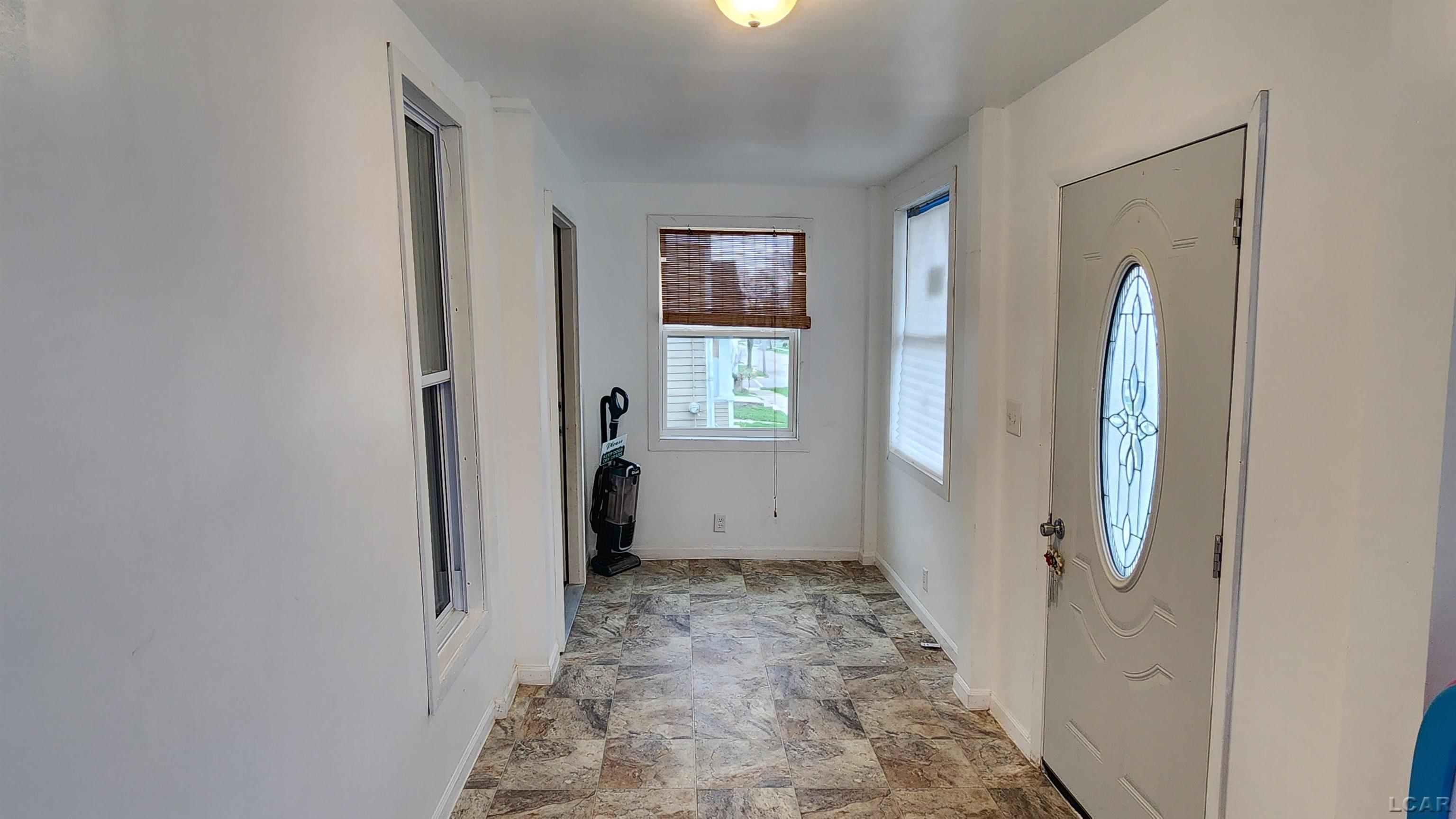 518 Frank St Street, Adrian, MI, 49221