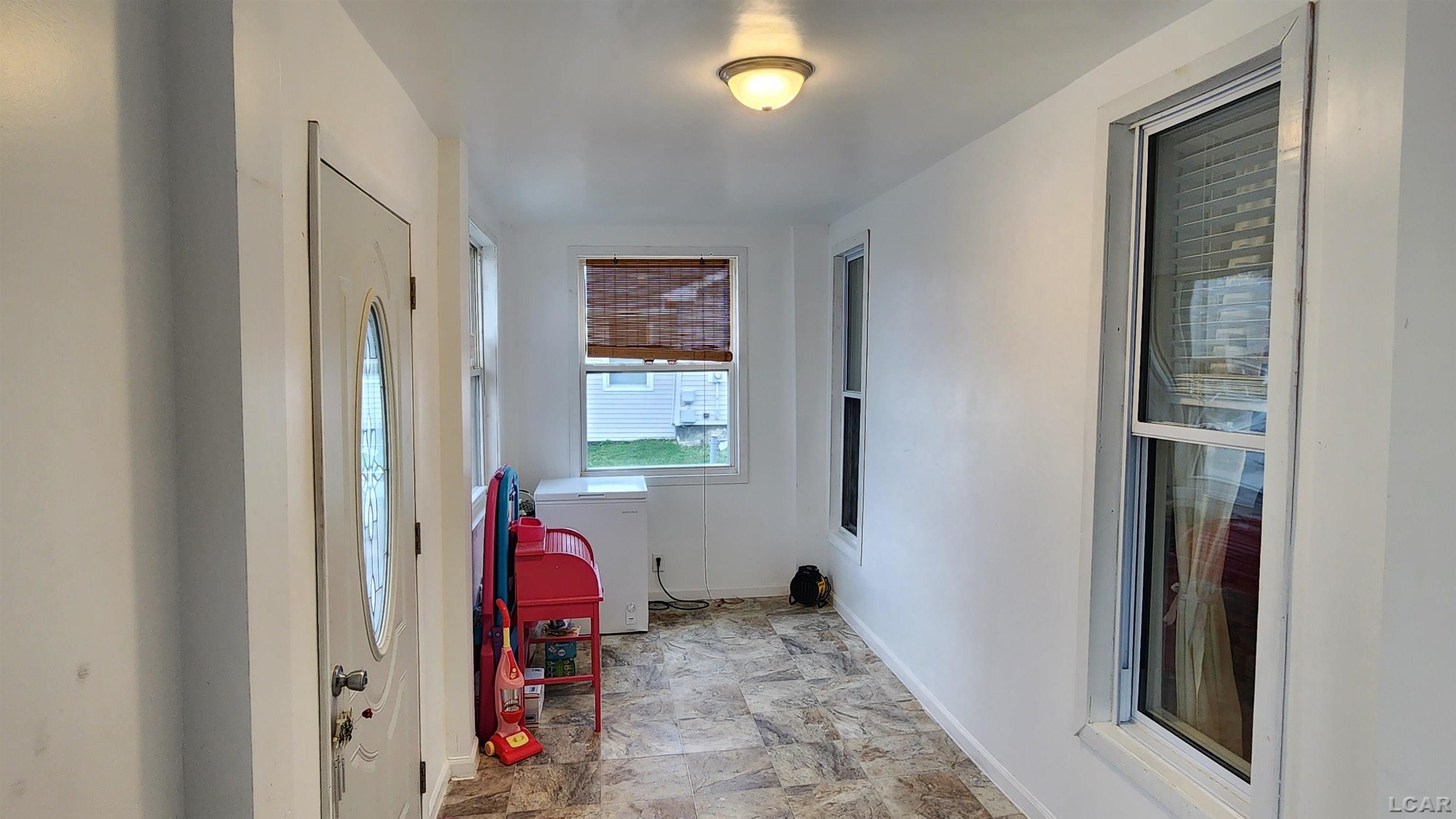 518 Frank St Street, Adrian, MI, 49221