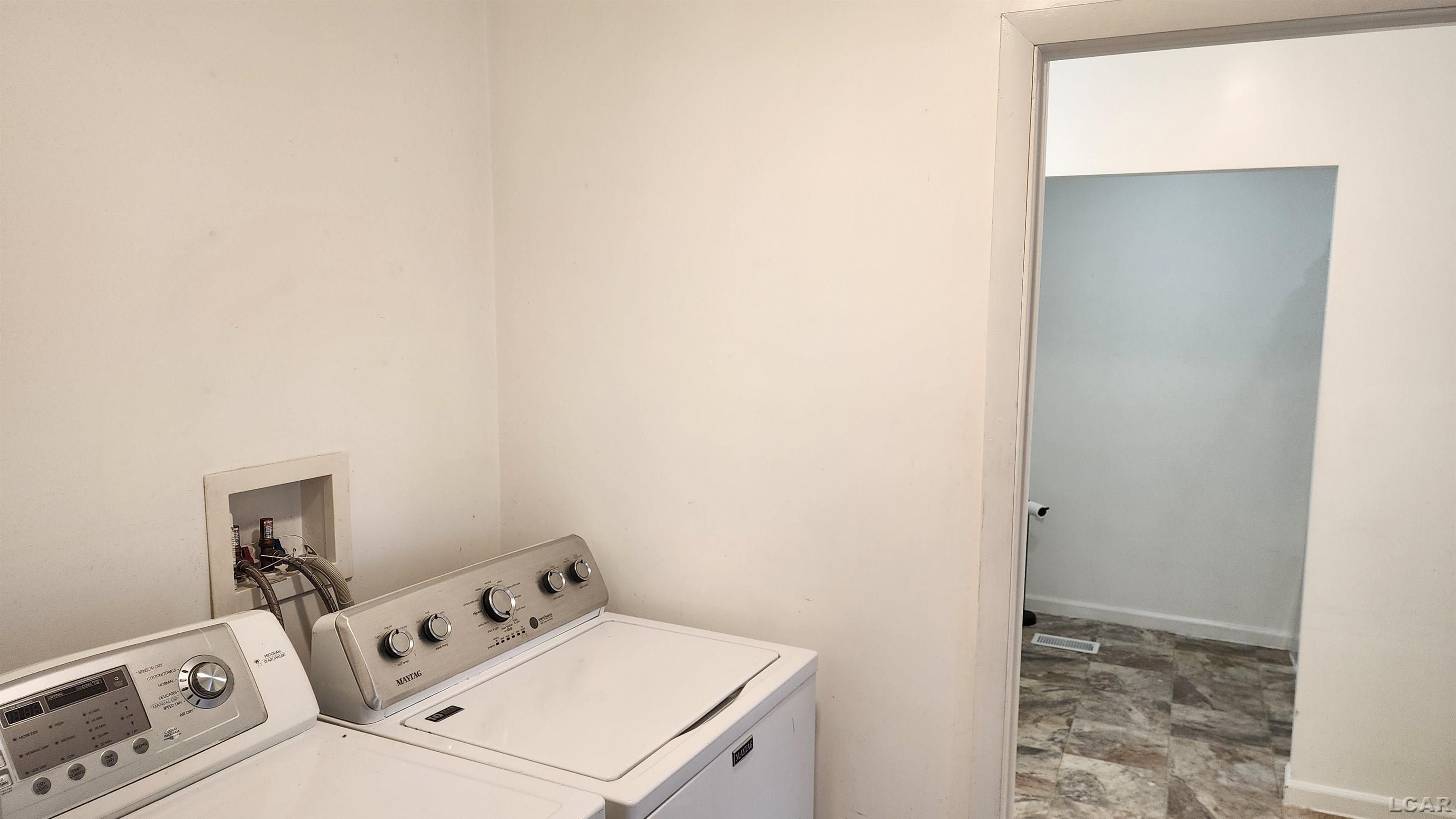 518 Frank St Street, Adrian, MI, 49221