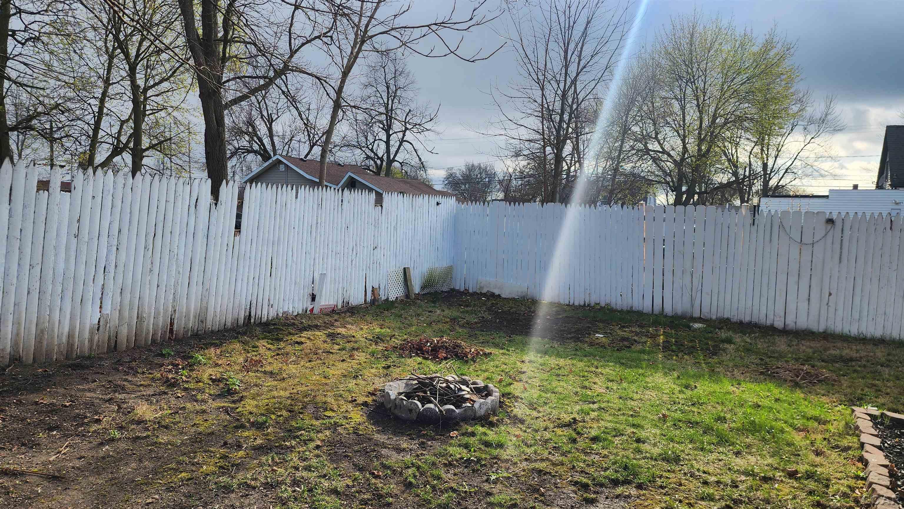 518 Frank St Street, Adrian, MI, 49221