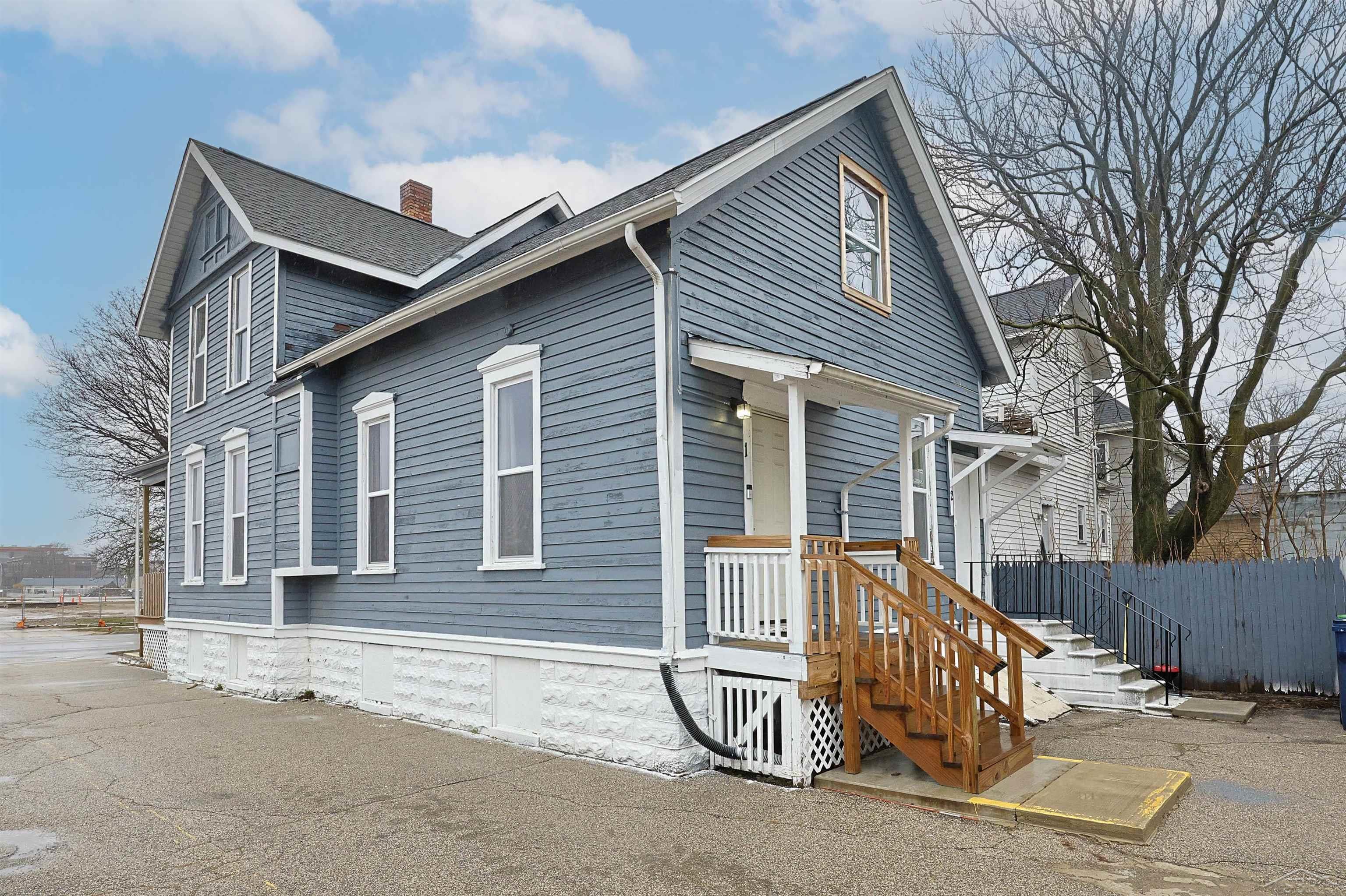 110 N Madison Avenue, Bay City, MI, 48708