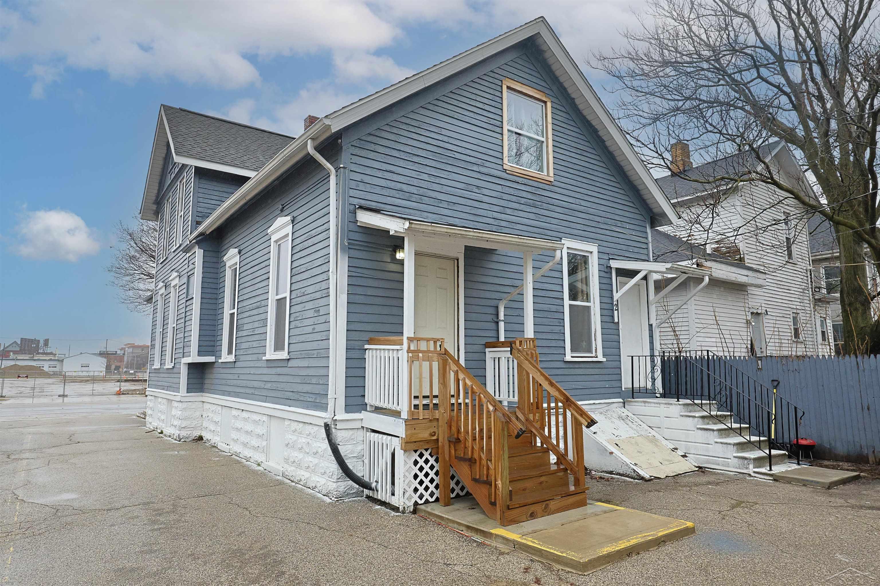110 N Madison Avenue, Bay City, MI, 48708