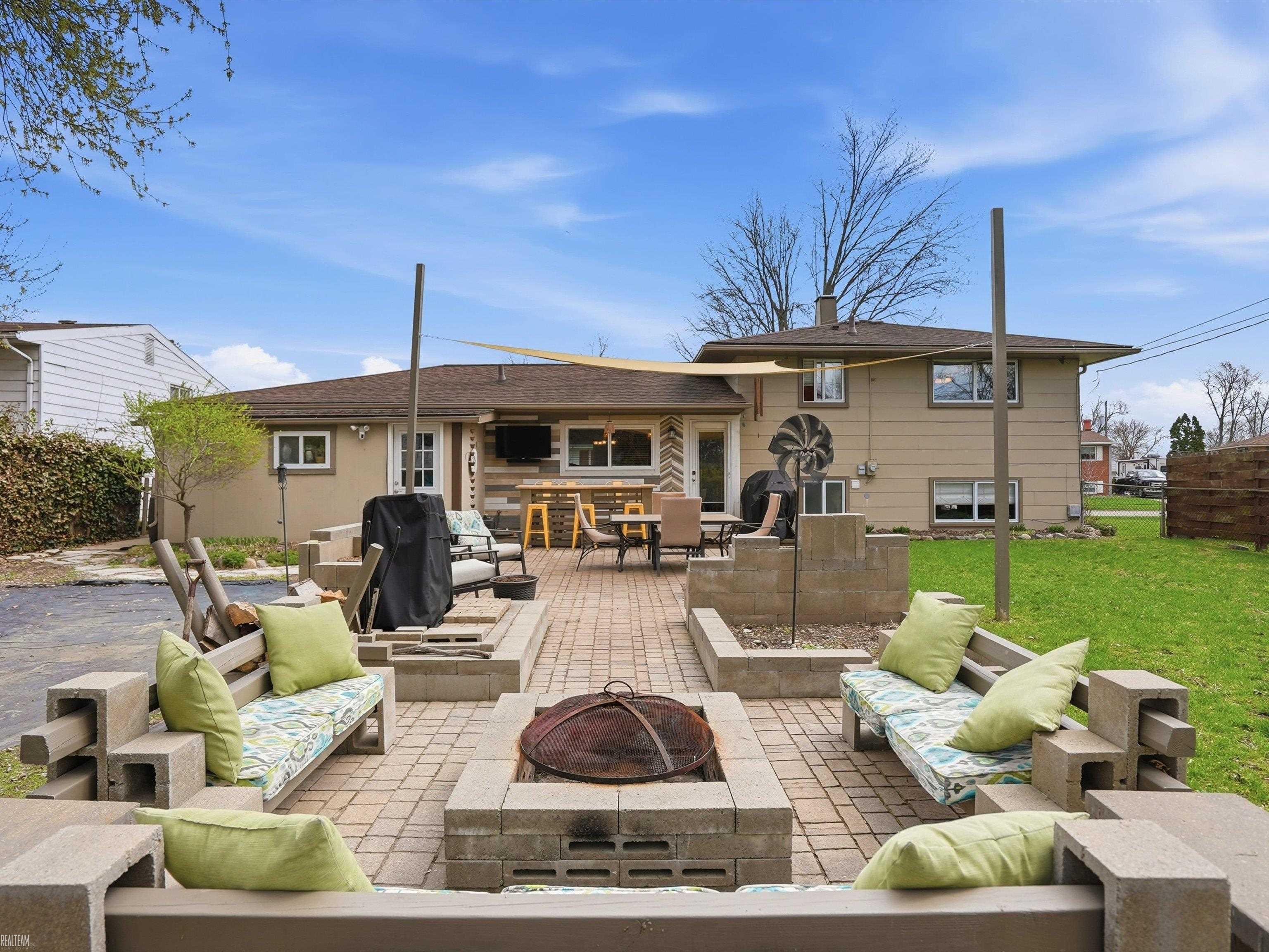 43461 Gainsley Drive, Sterling Heights, MI, 48313