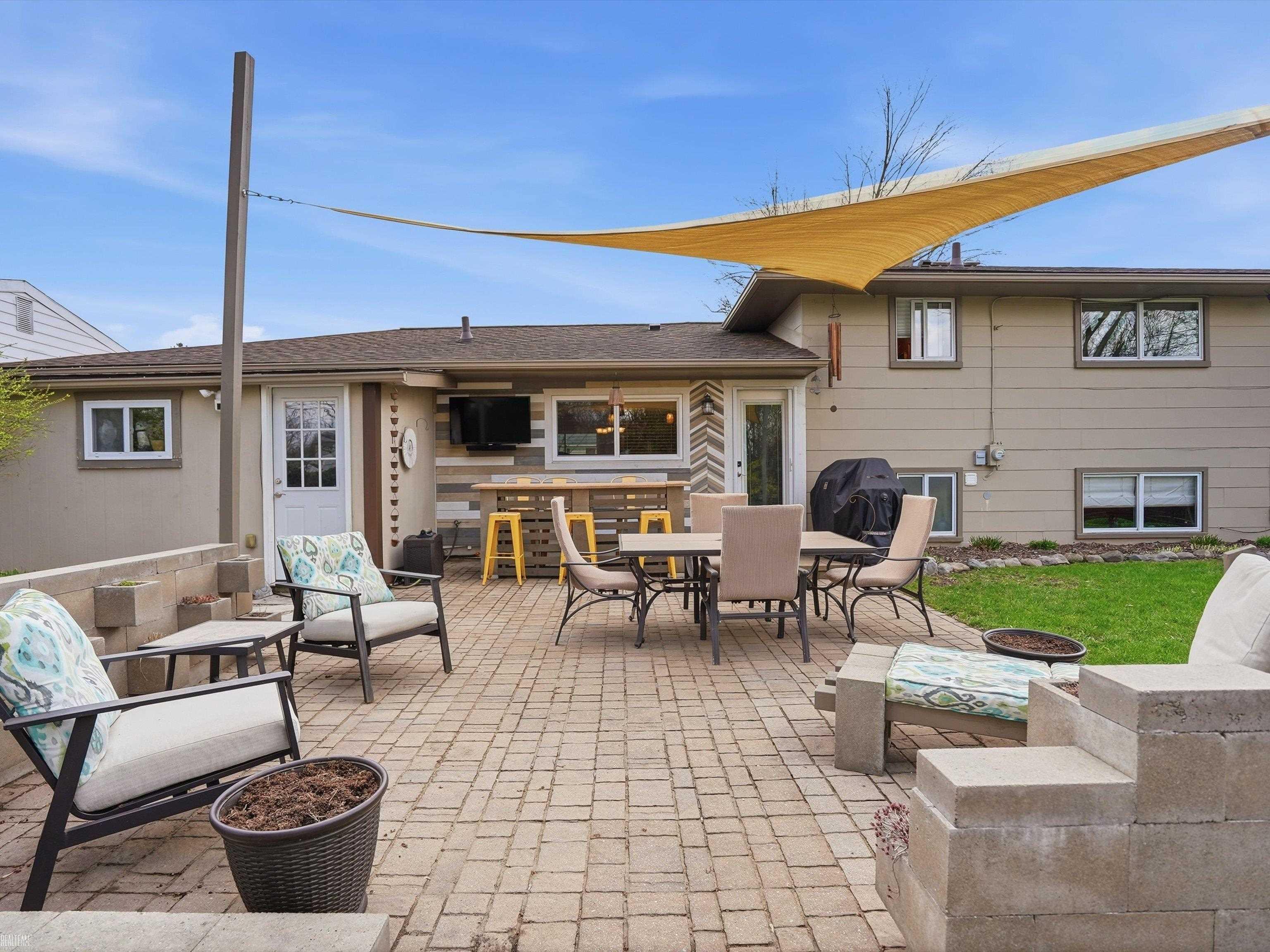 43461 Gainsley Drive, Sterling Heights, MI, 48313