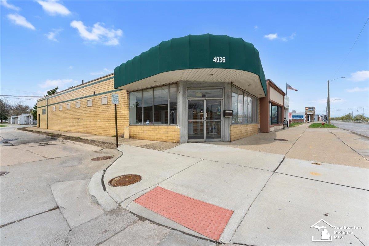 4036 Fort Street, Lincoln Park, MI, 48146