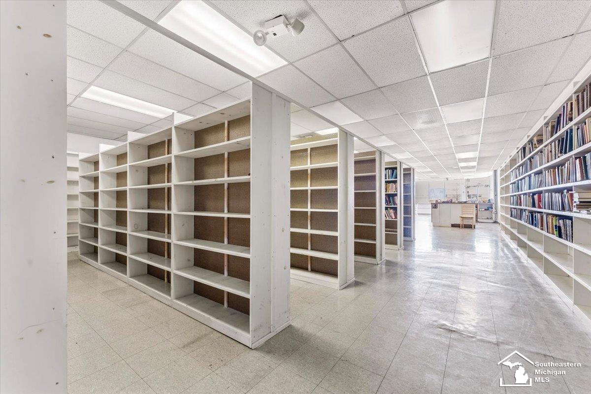 4036 Fort Street, Lincoln Park, MI, 48146