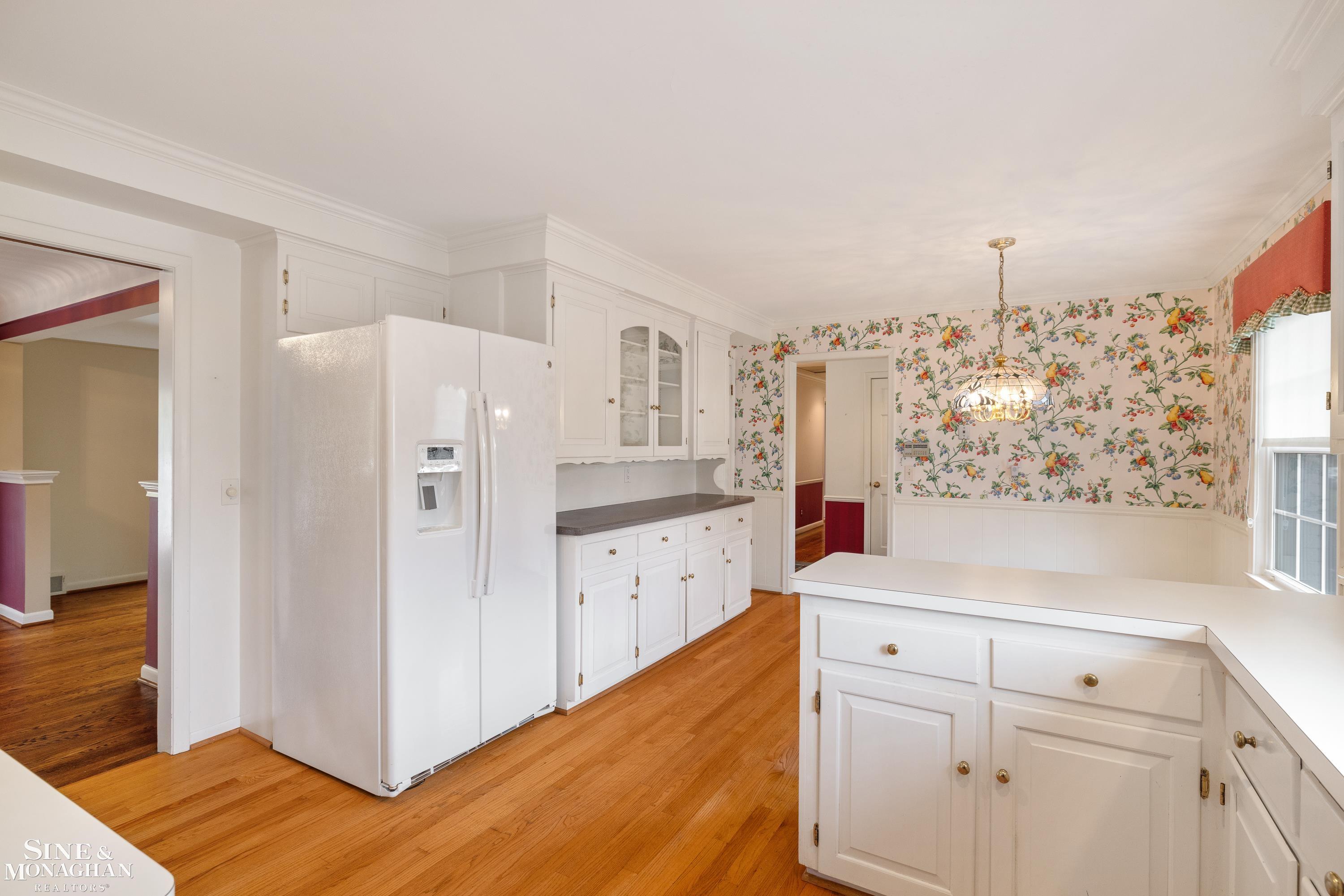 72 S Duval Road, Grosse Pointe Shores, MI, 48236