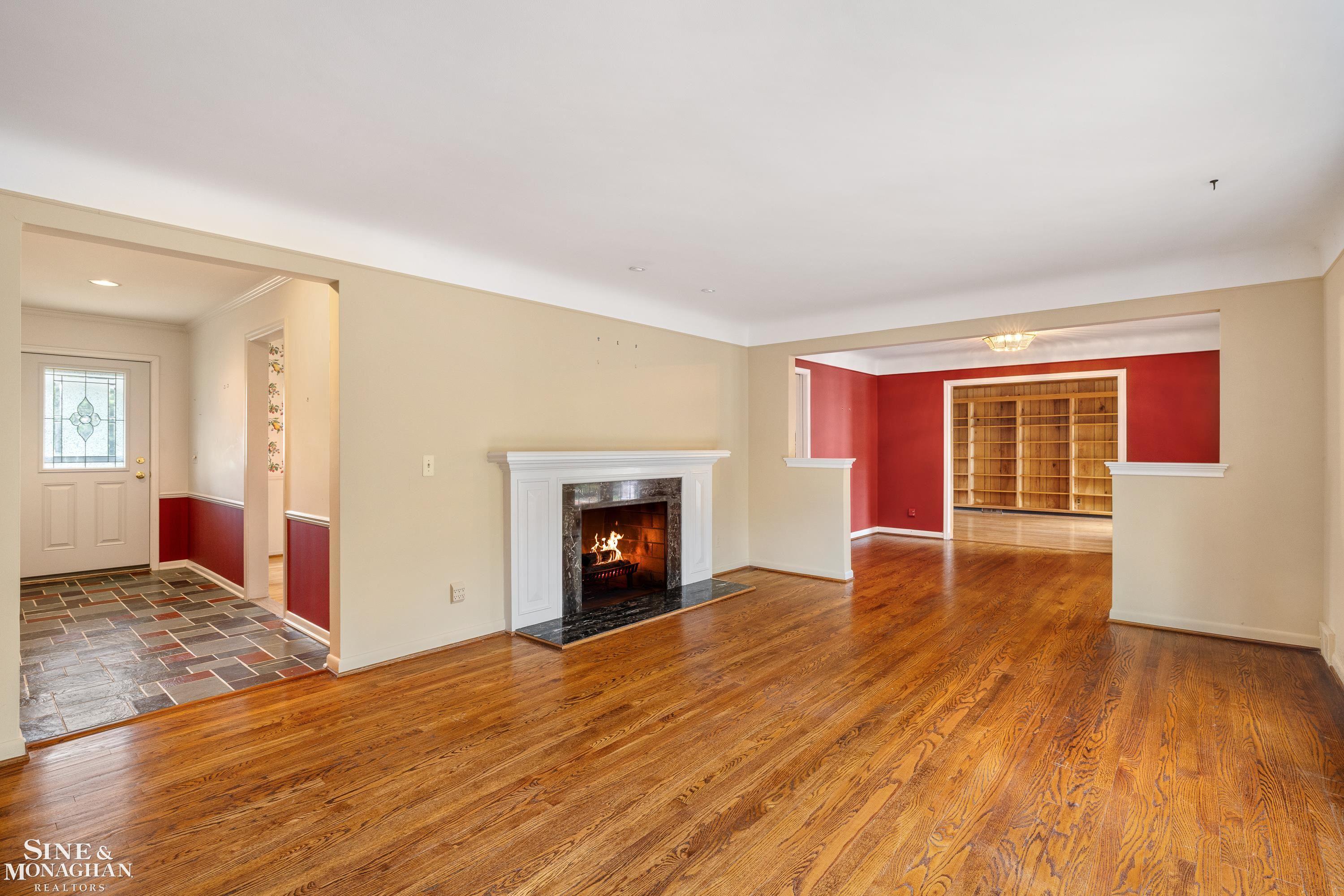 72 S Duval Road, Grosse Pointe Shores, MI, 48236