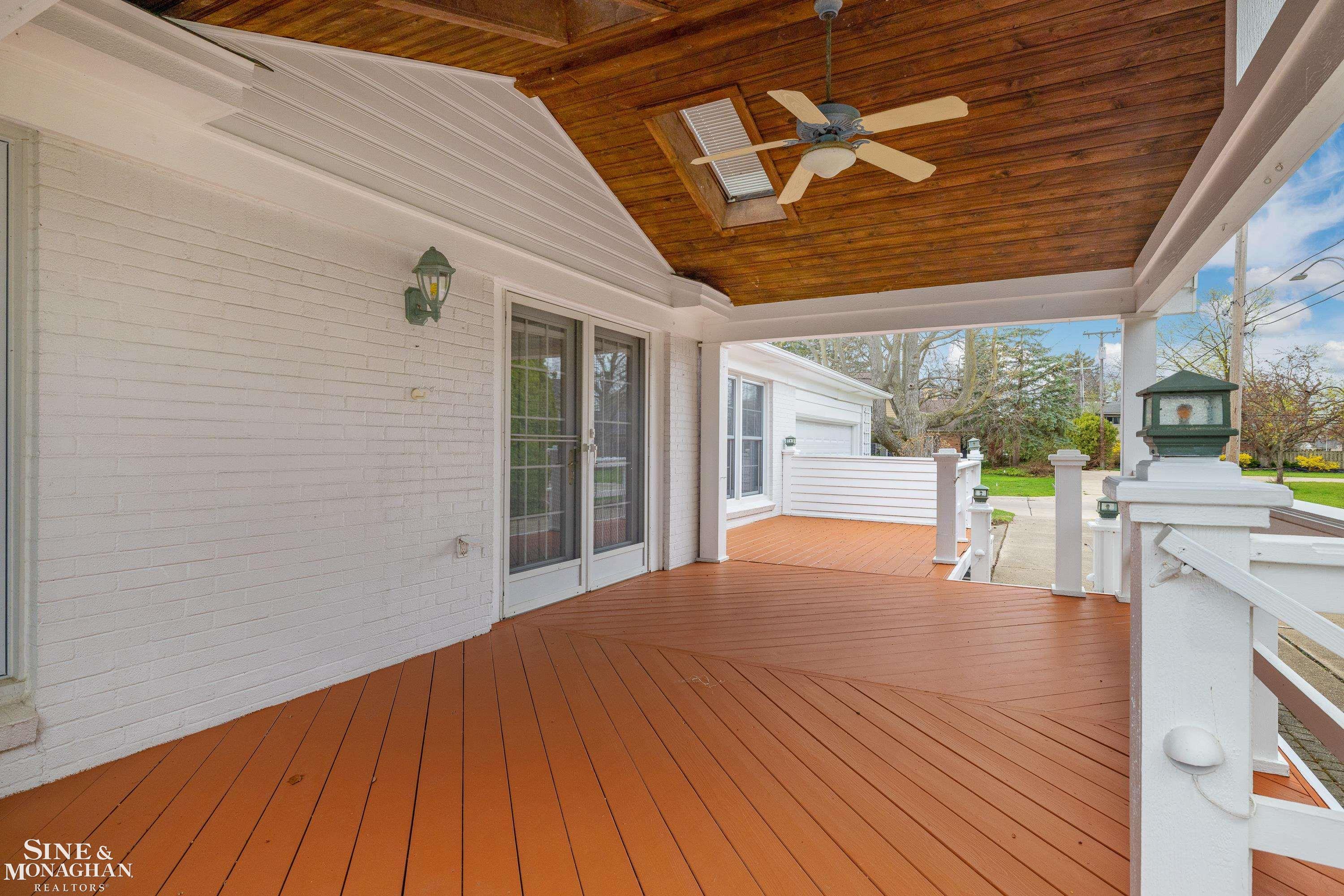 72 S Duval Road, Grosse Pointe Shores, MI, 48236