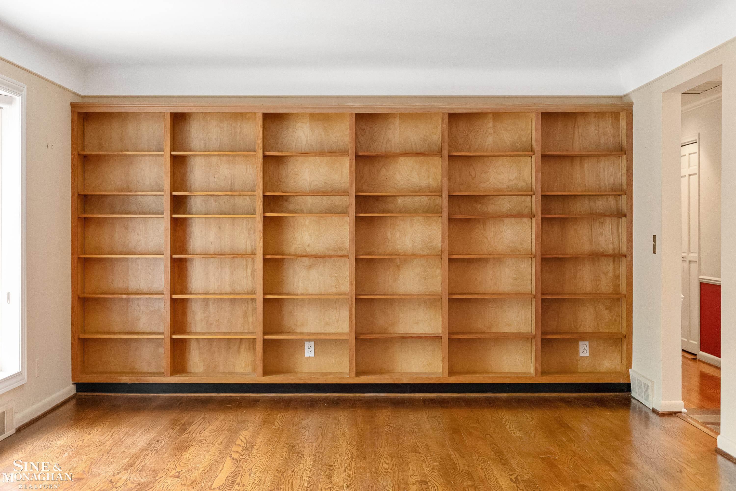 72 S Duval Road, Grosse Pointe Shores, MI, 48236