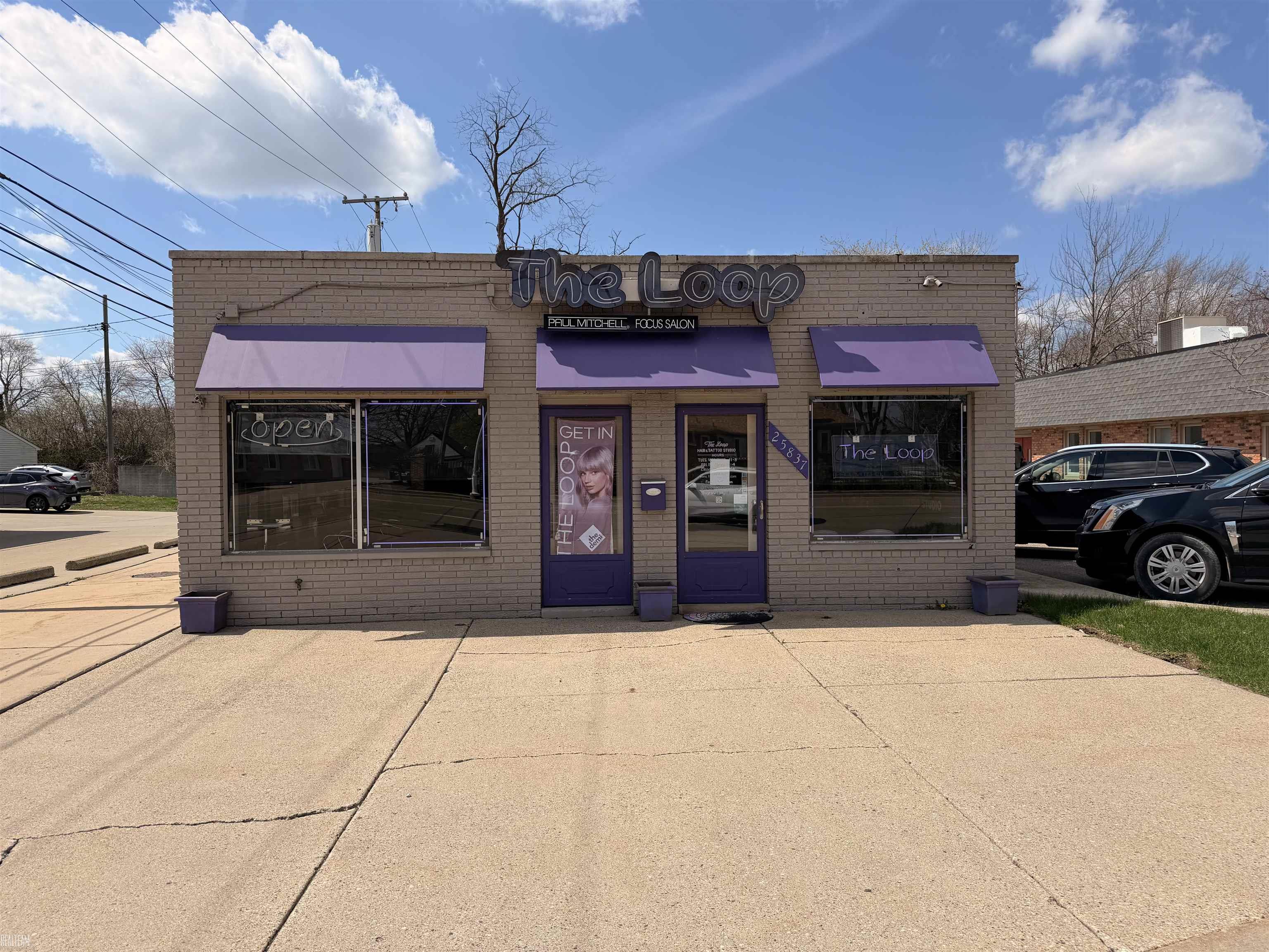 25835-25837 Jefferson Avenue, Saint Clair Shores, MI, 48081