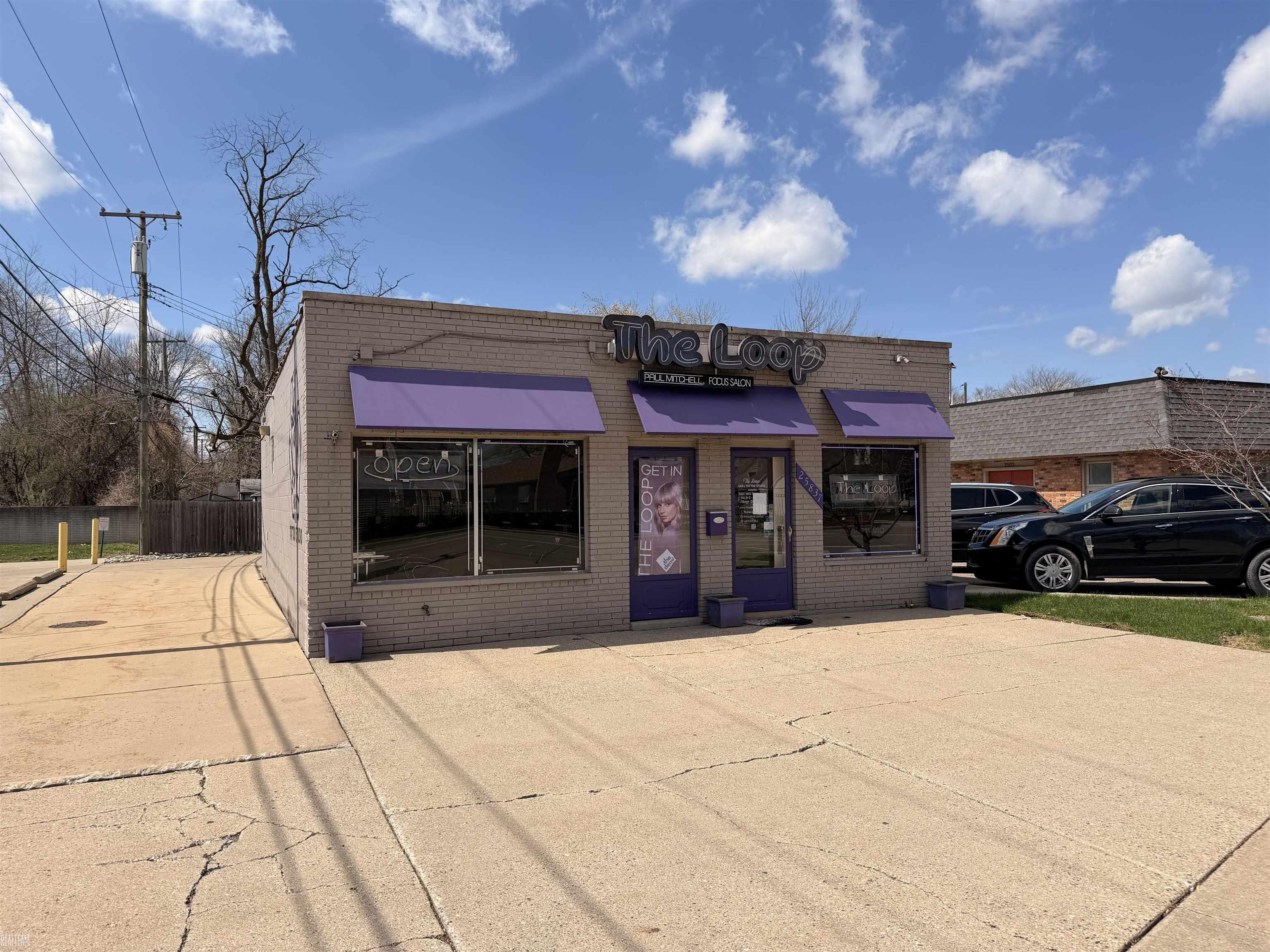 25835-25837 Jefferson Avenue, Saint Clair Shores, MI, 48081