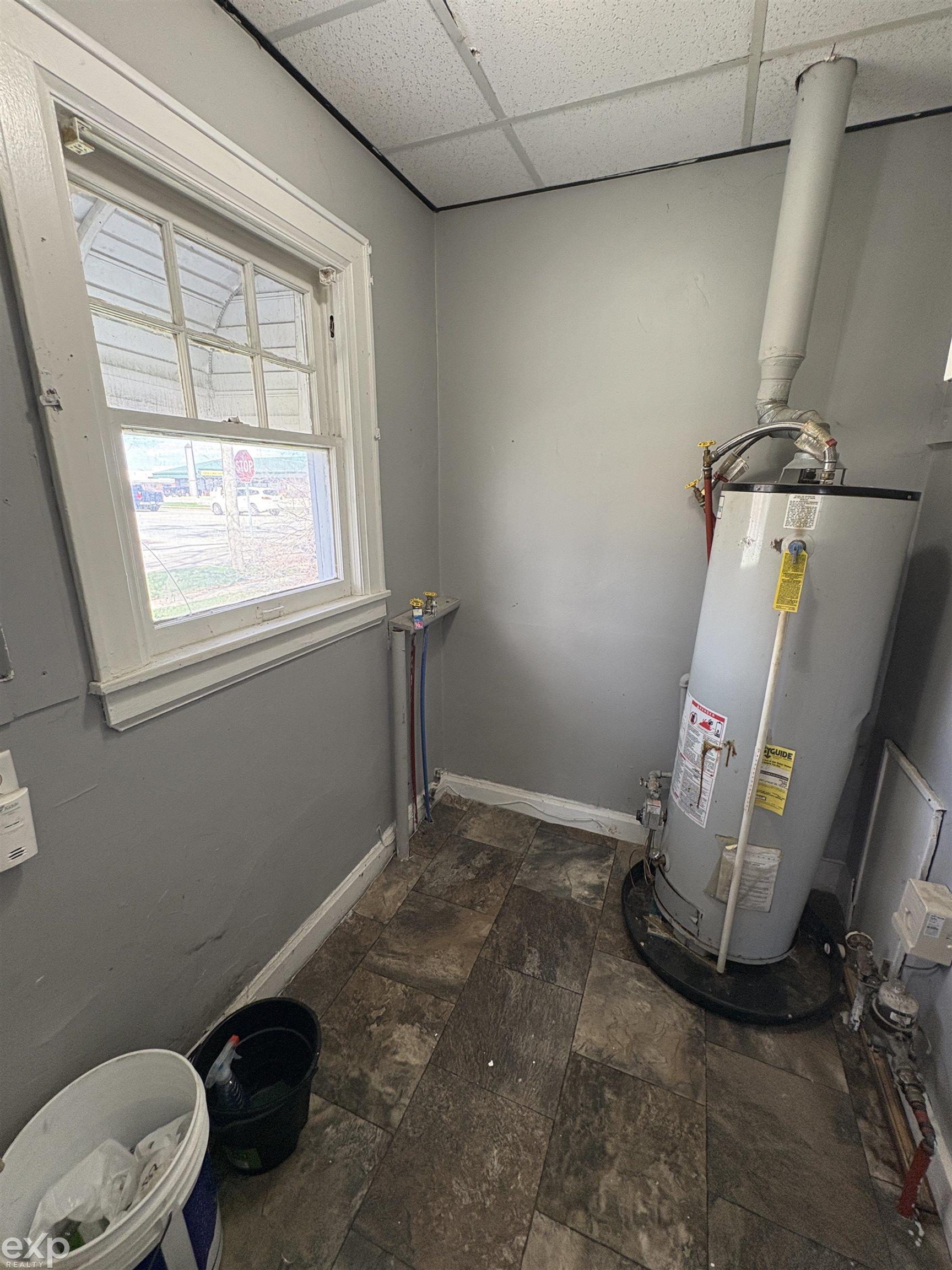 2521 Bay Street, Saginaw, MI, 48602