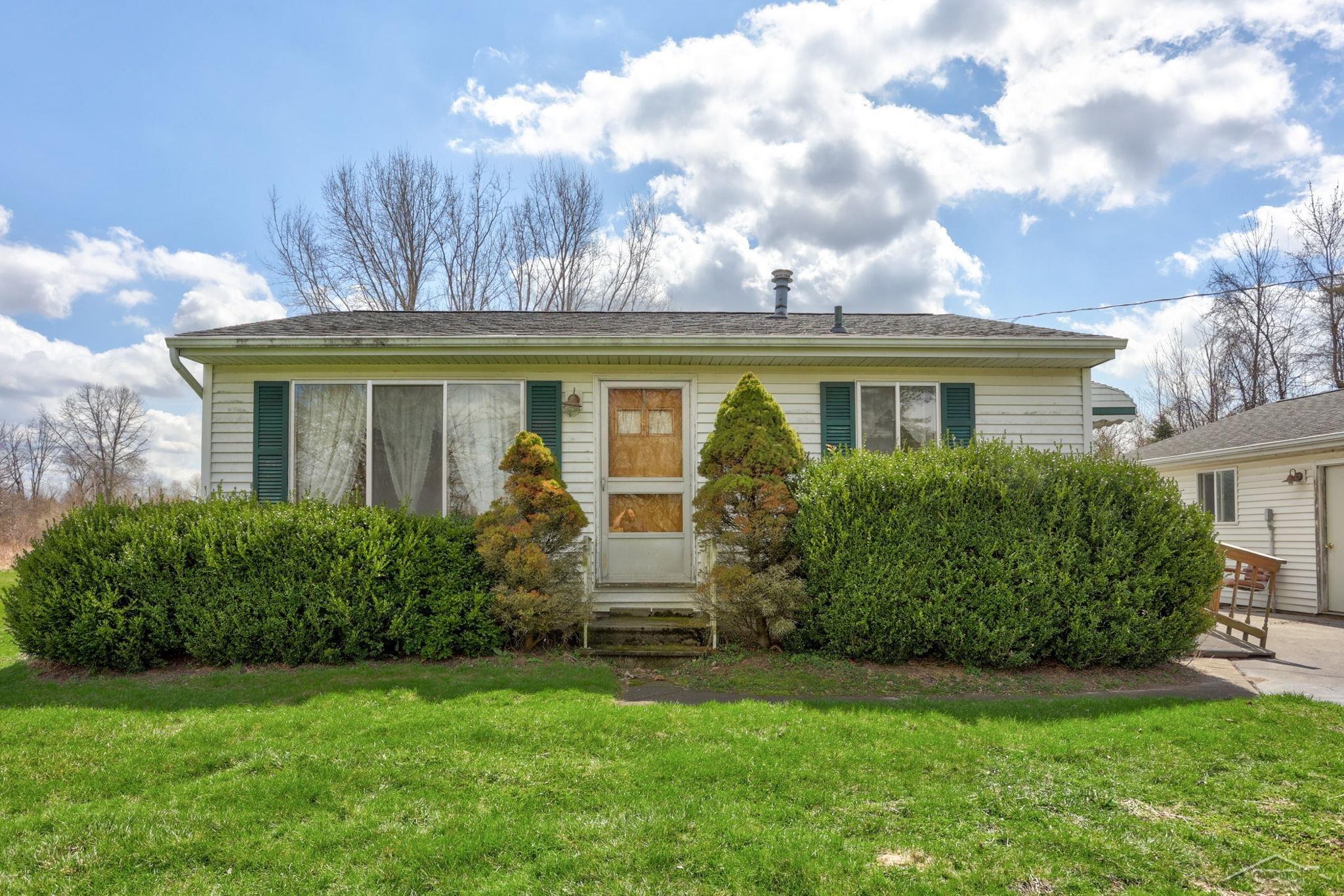 714 E North Street, Saint Charles, MI, 48655