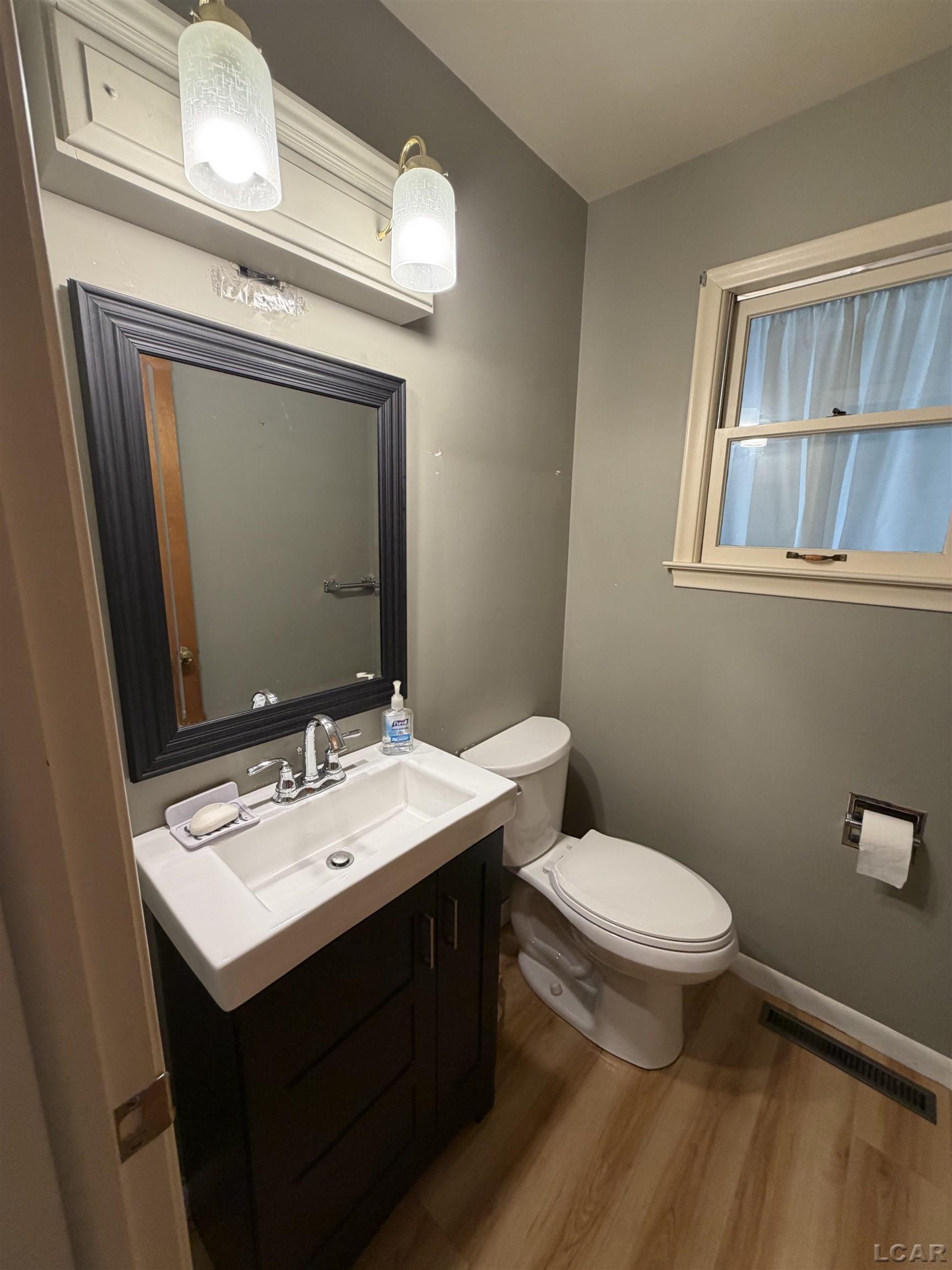 116 Sherman Street, Blissfield, MI, 49228