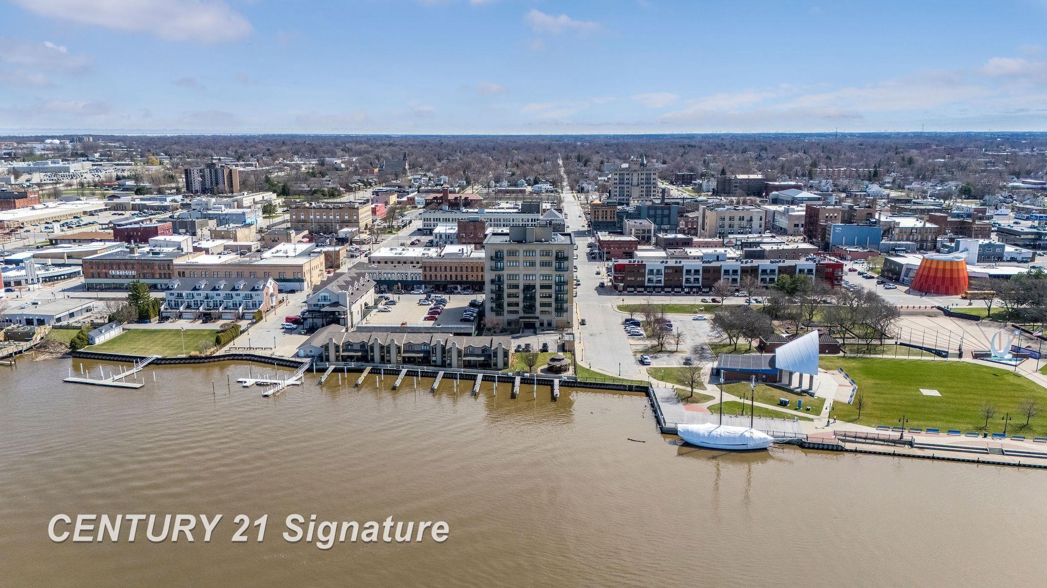 225 Jennison Place, Bay City, MI, 48708