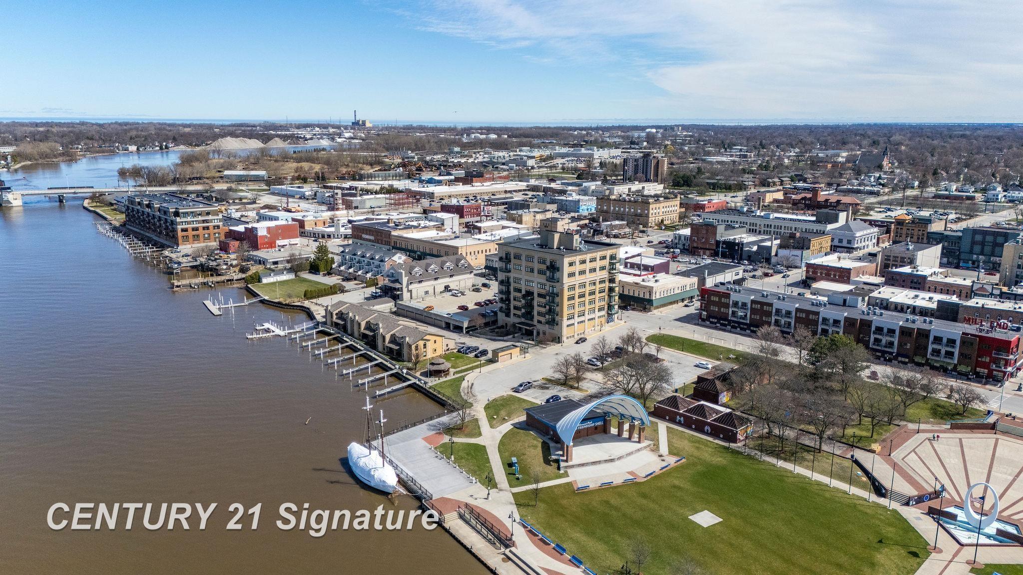 225 Jennison Place, Bay City, MI, 48708