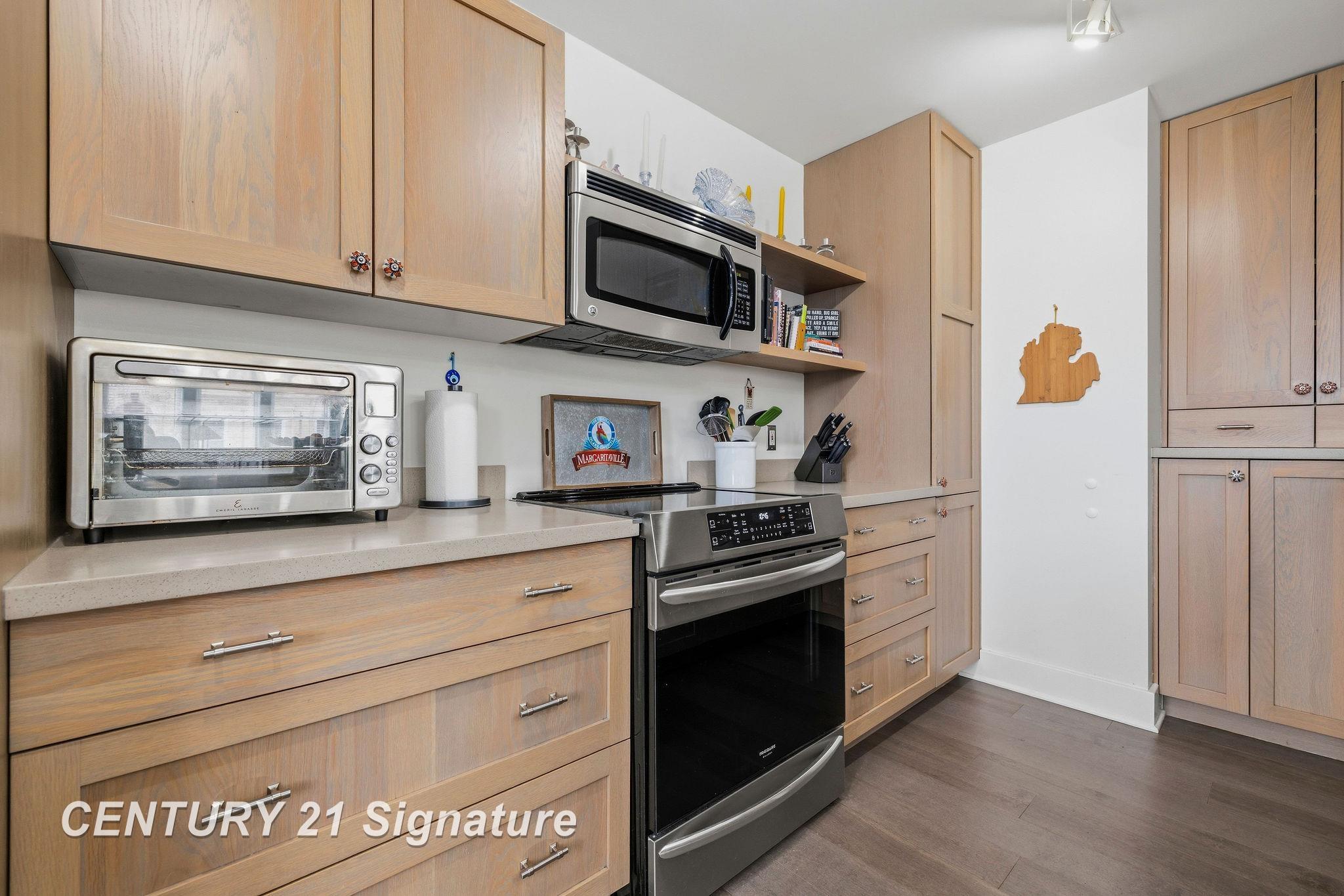 225 Jennison Place, Bay City, MI, 48708