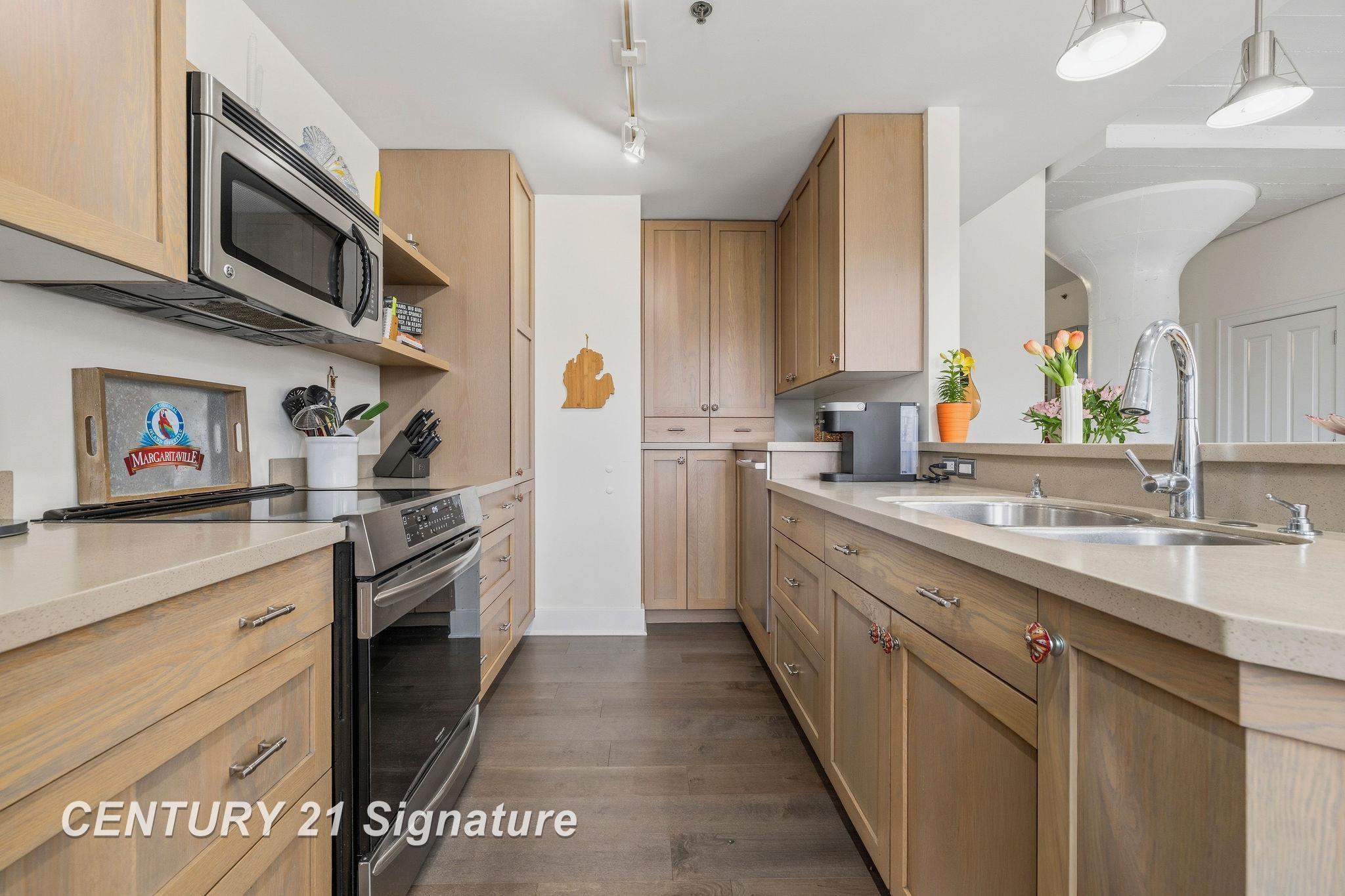 225 Jennison Place, Bay City, MI, 48708