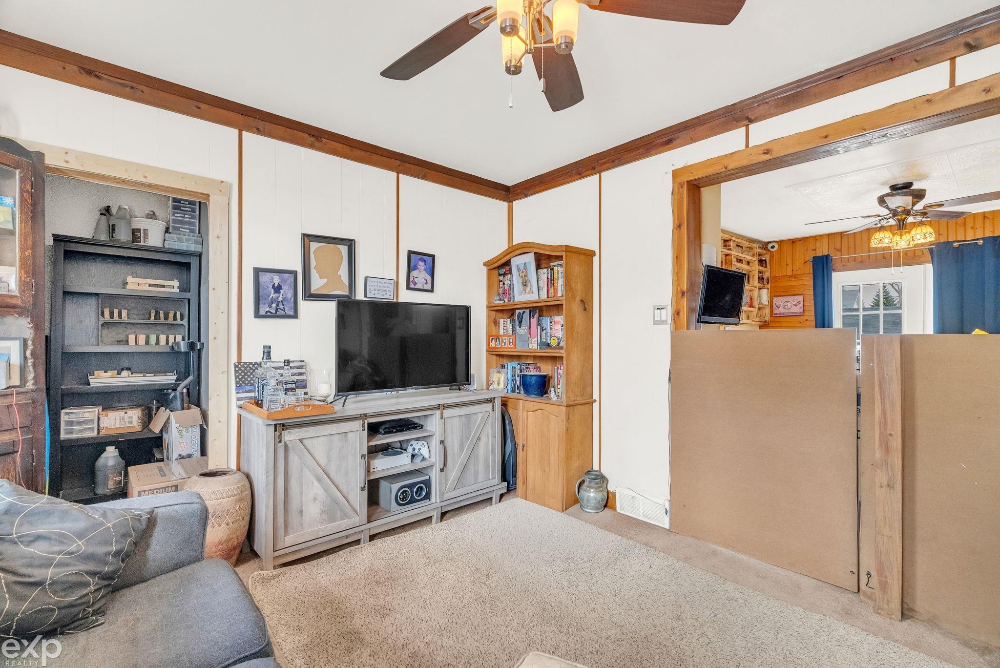 903 Oak Street, Port Huron, MI, 48060