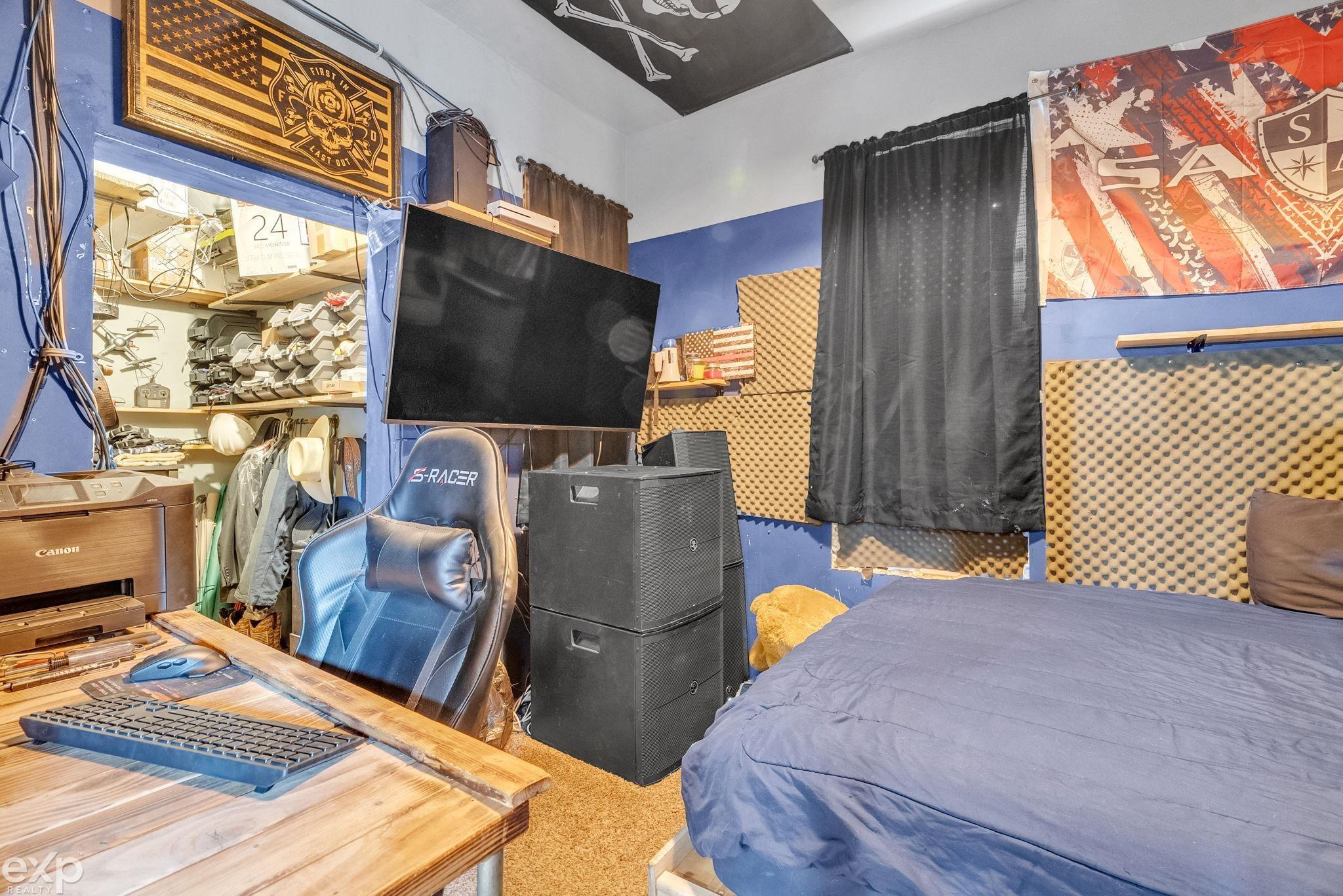 903 Oak Street, Port Huron, MI, 48060