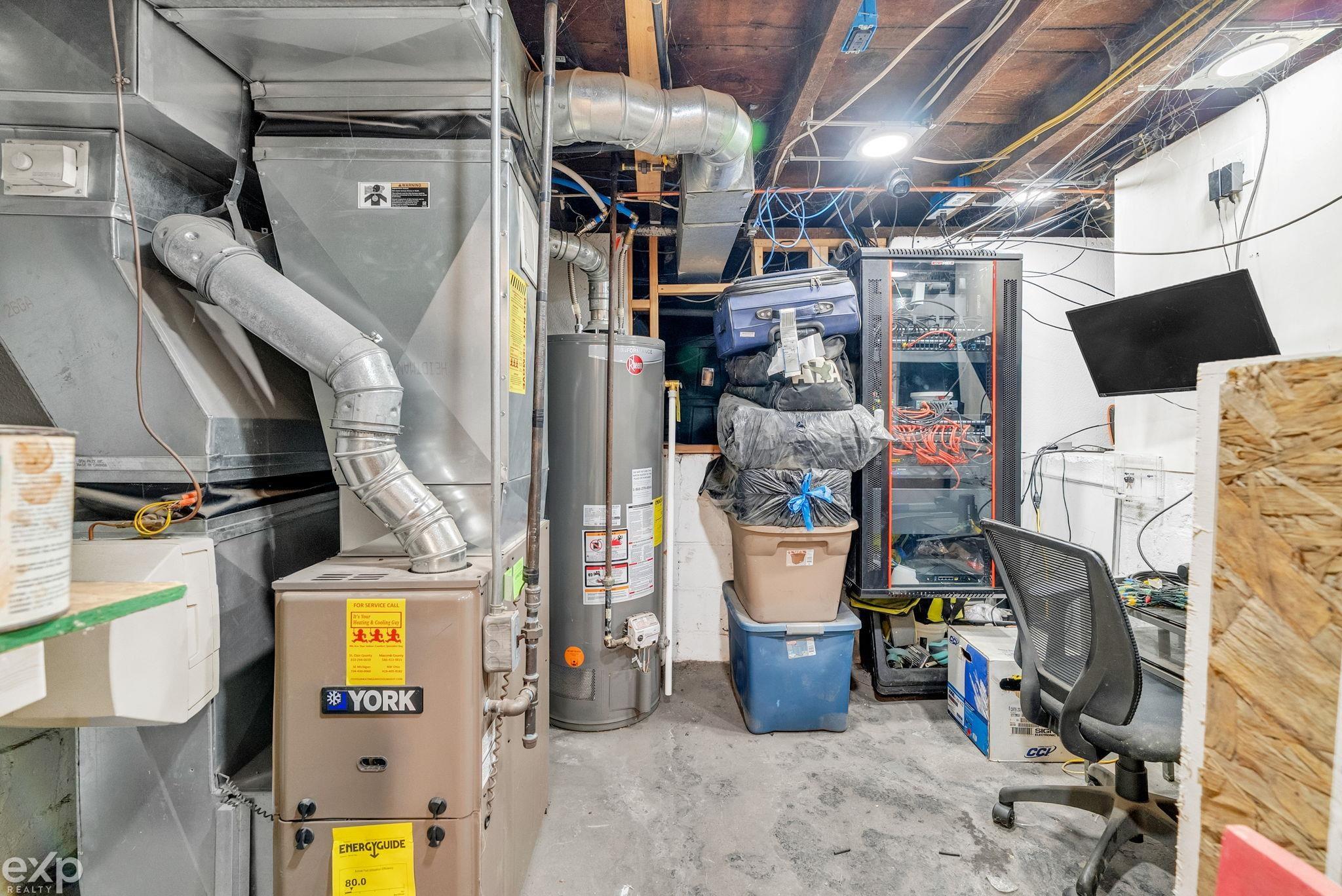 903 Oak Street, Port Huron, MI, 48060