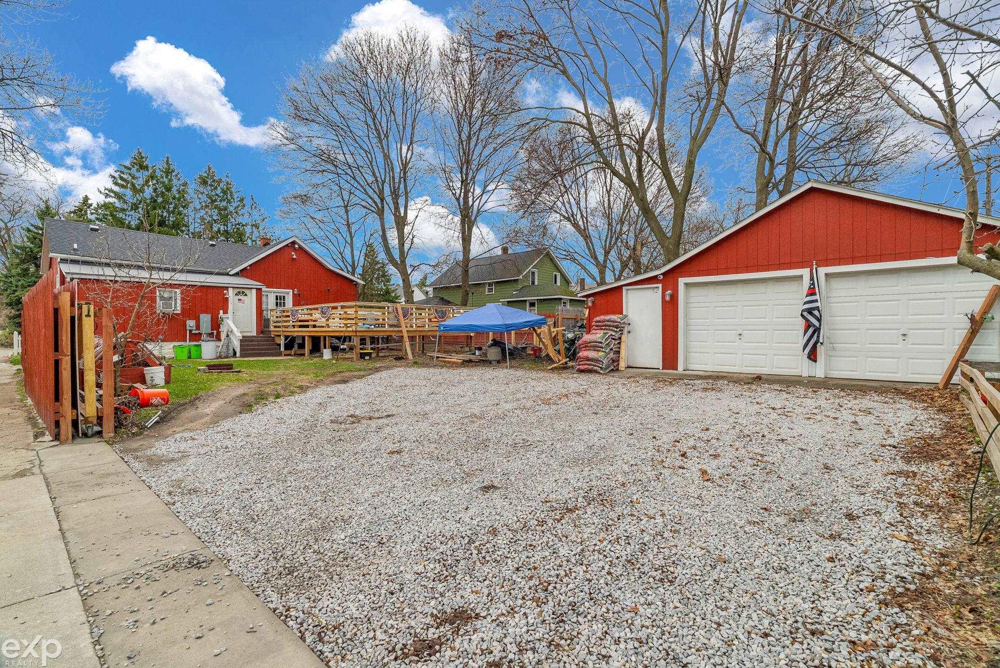 903 Oak Street, Port Huron, MI, 48060