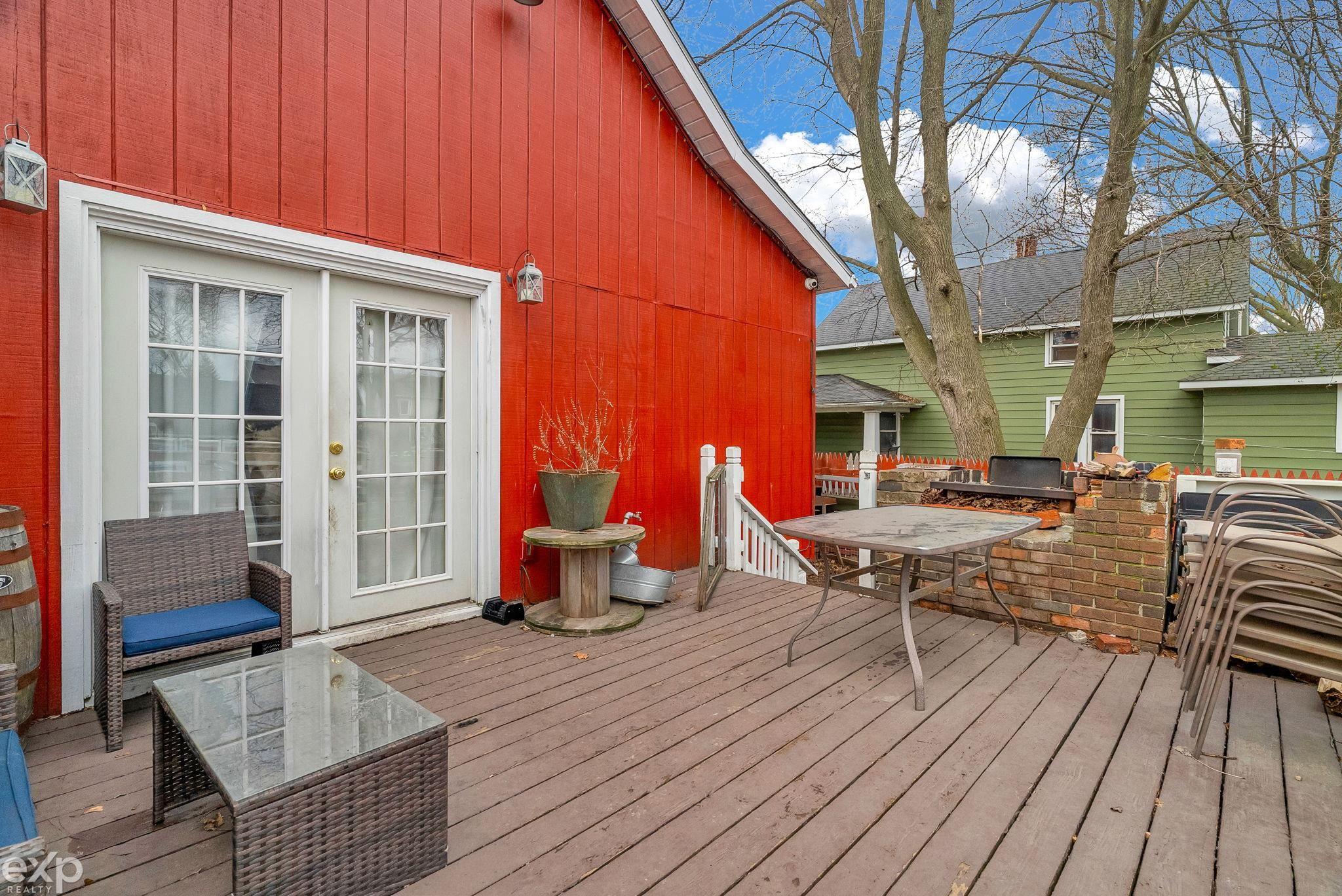 903 Oak Street, Port Huron, MI, 48060