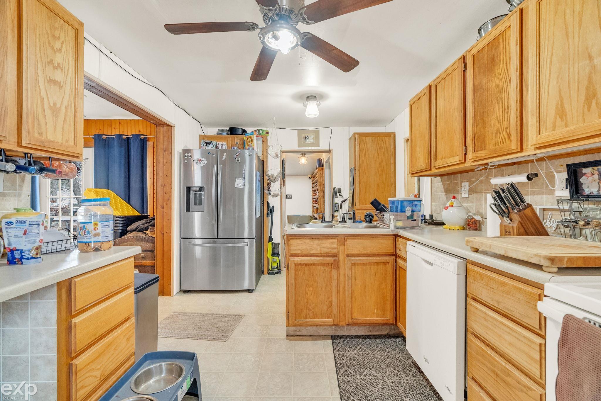 903 Oak Street, Port Huron, MI, 48060