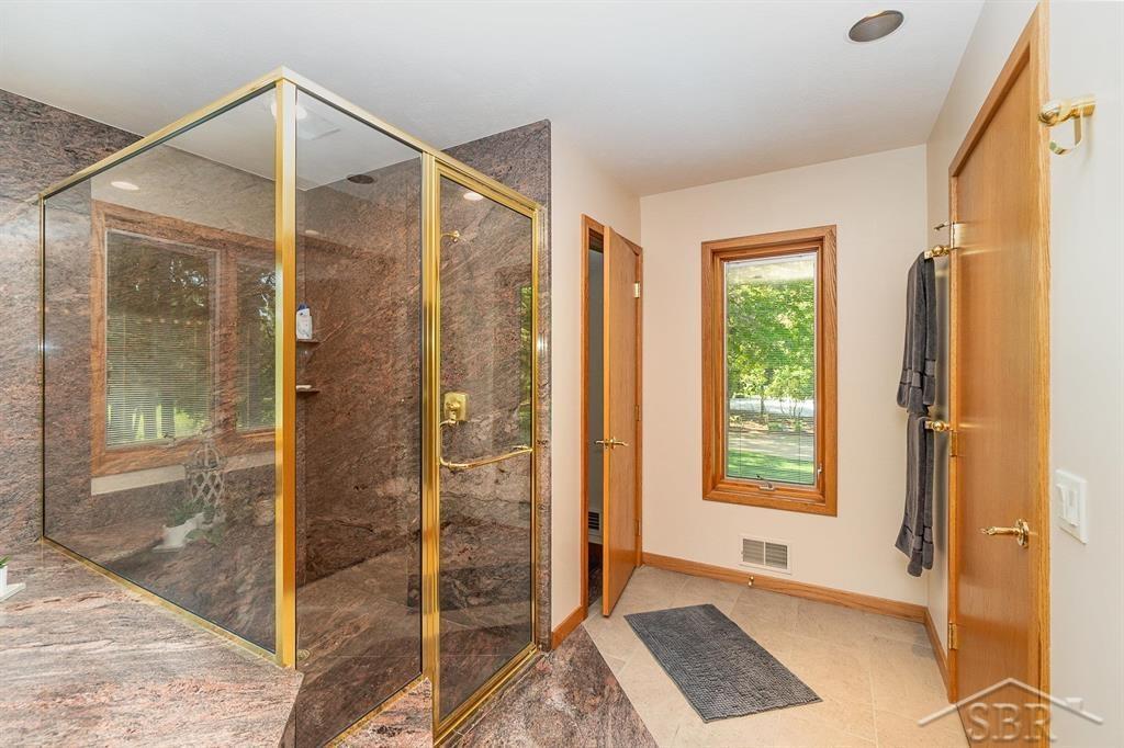 725 E Edenville Lake Road, Hope, MI, 48628