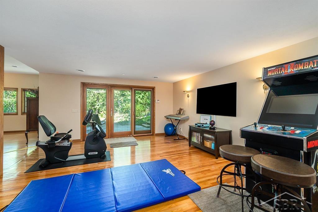 725 E Edenville Lake Road, Hope, MI, 48628