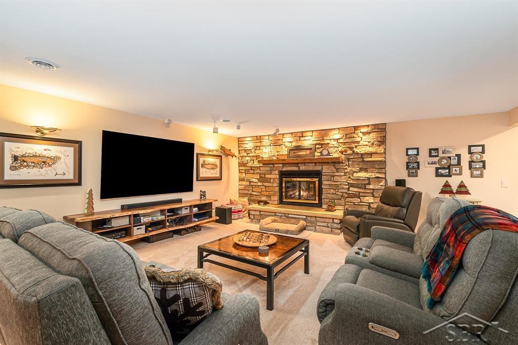 725 E Edenville Lake Road, Hope, MI, 48628