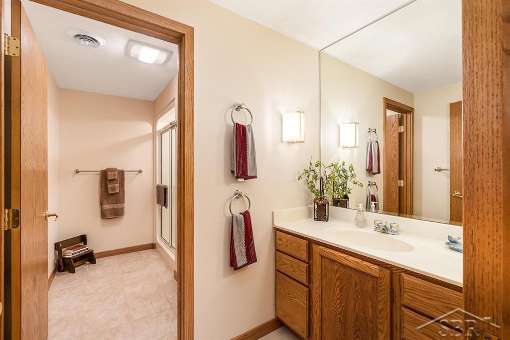 725 E Edenville Lake Road, Hope, MI, 48628