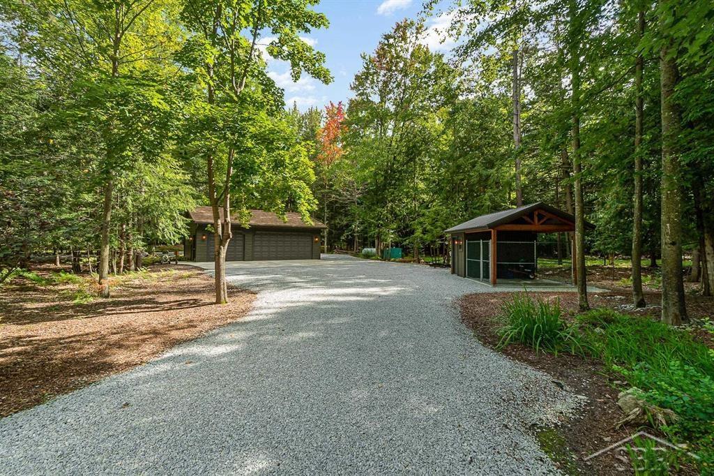 725 E Edenville Lake Road, Hope, MI, 48628