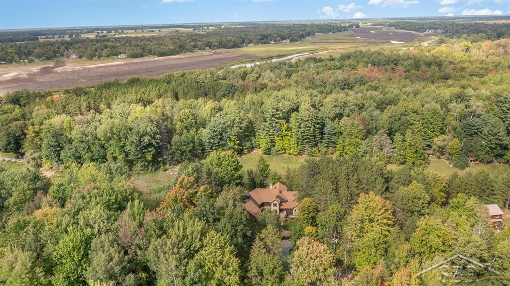 725 E Edenville Lake Road, Hope, MI, 48628