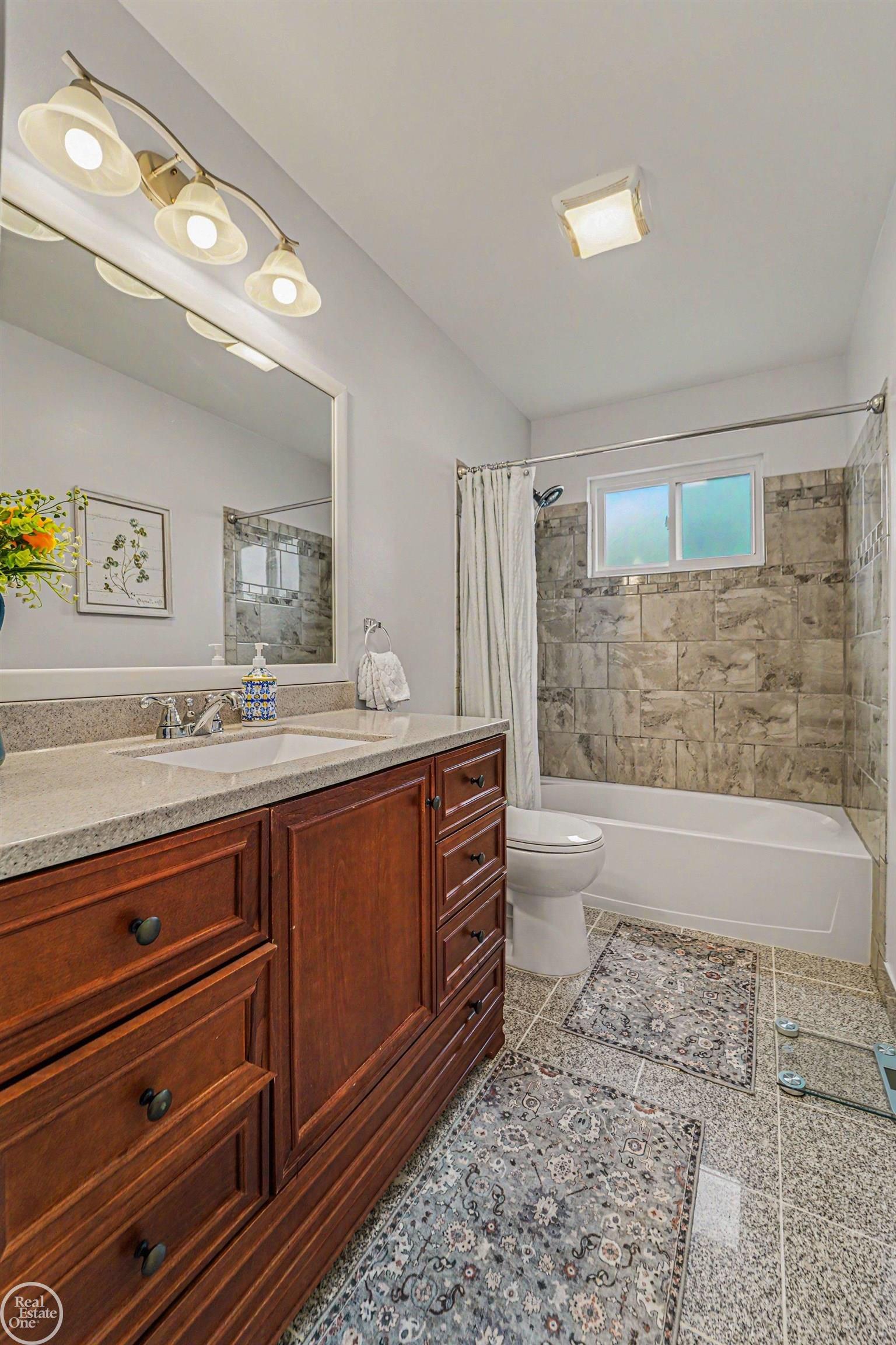 17652 Millstone Drive, Macomb, MI, 48044