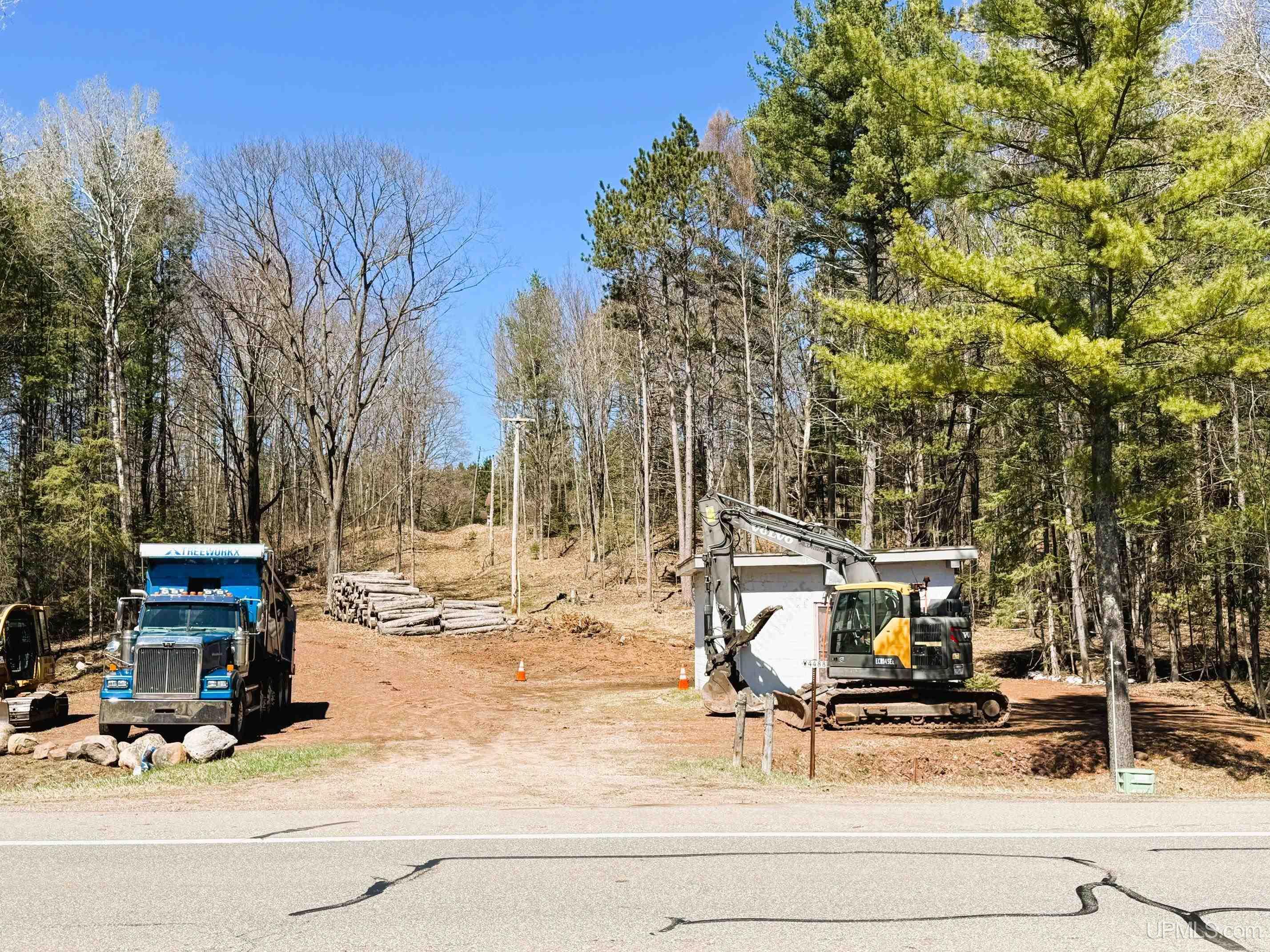 W4488 Us 2 Highway, Vulcan, MI, 49892