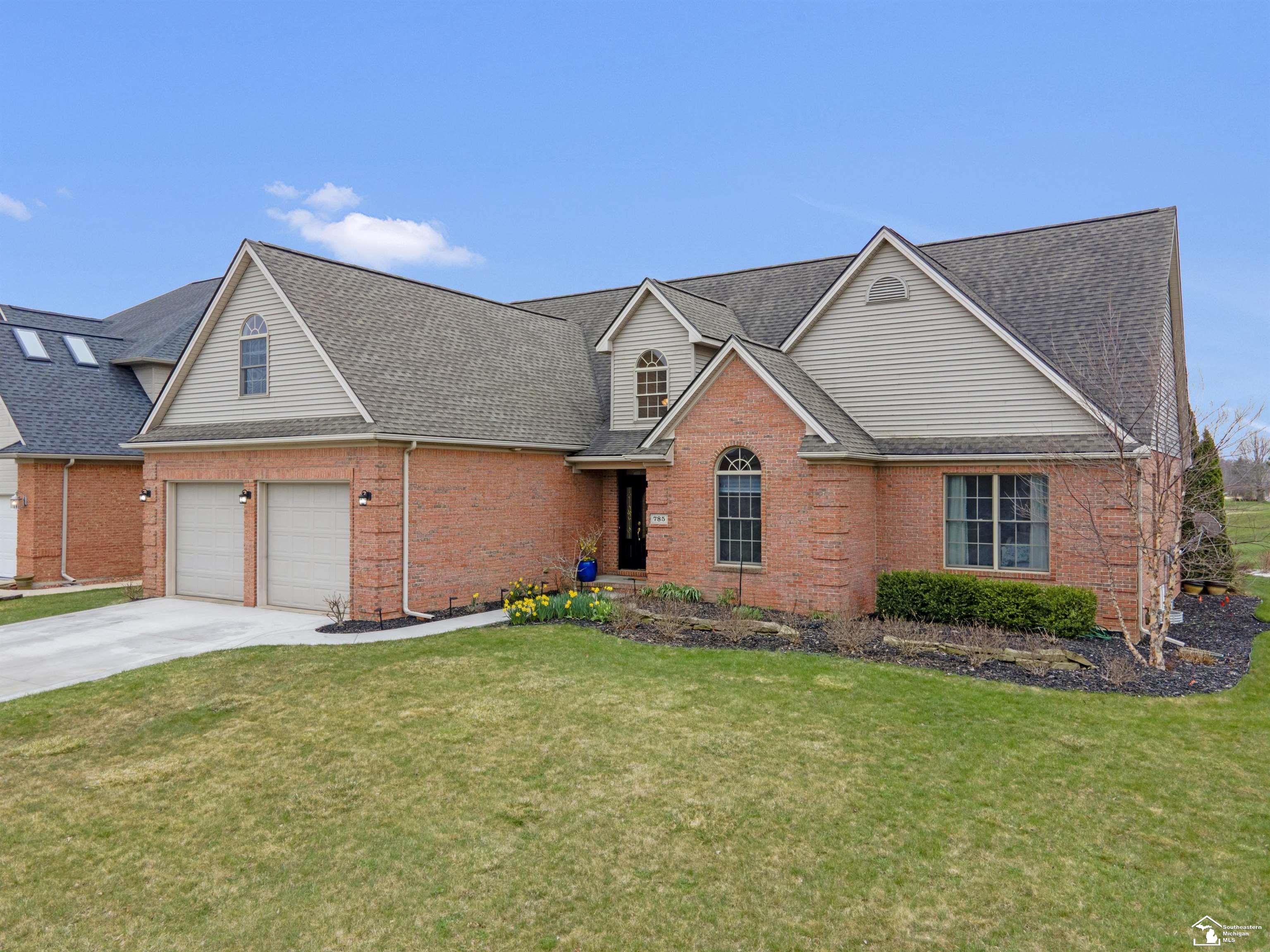 785 Saint James Park Avenue, Monroe, MI, 48161