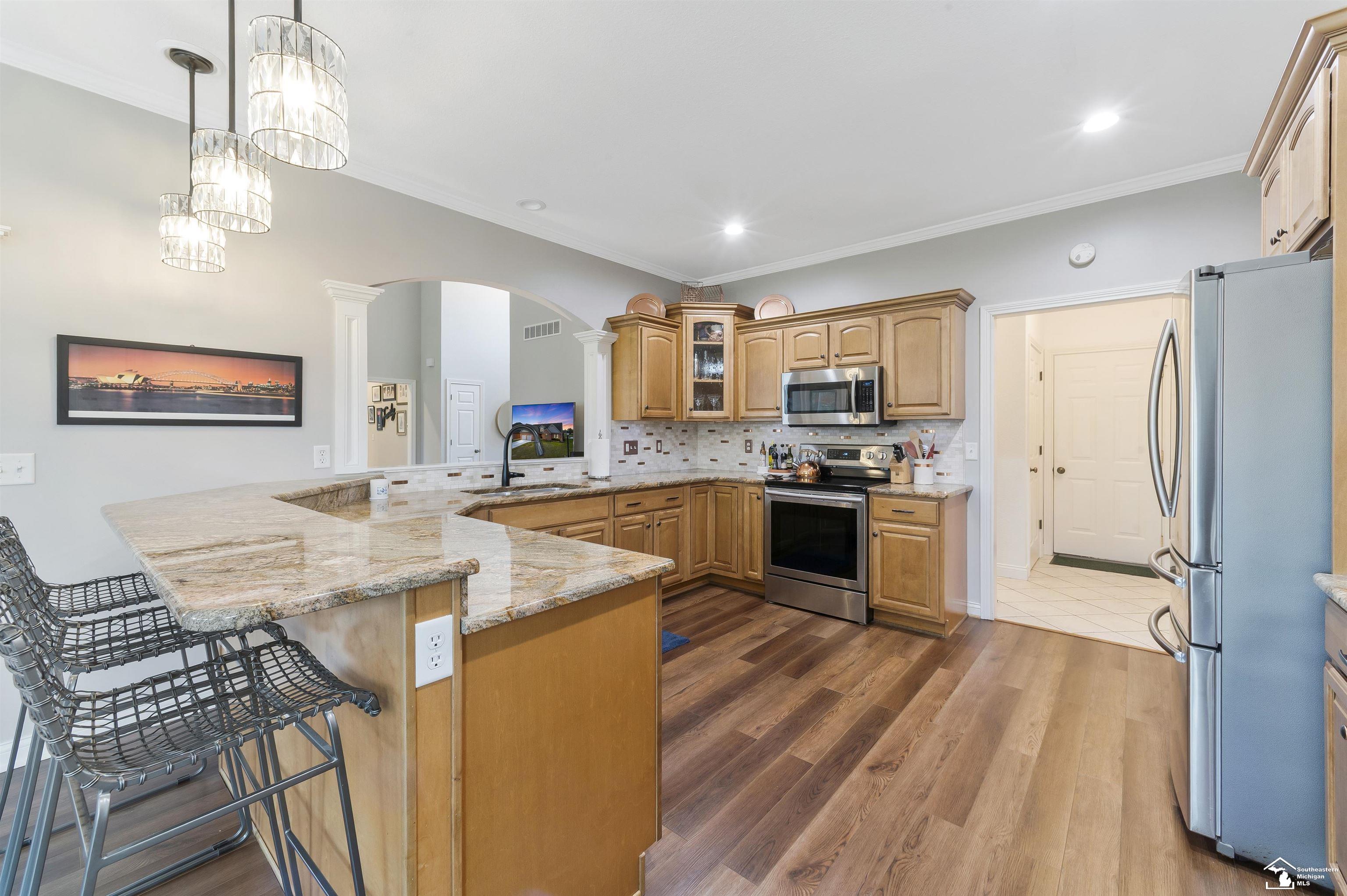 785 Saint James Park Avenue, Monroe, MI, 48161