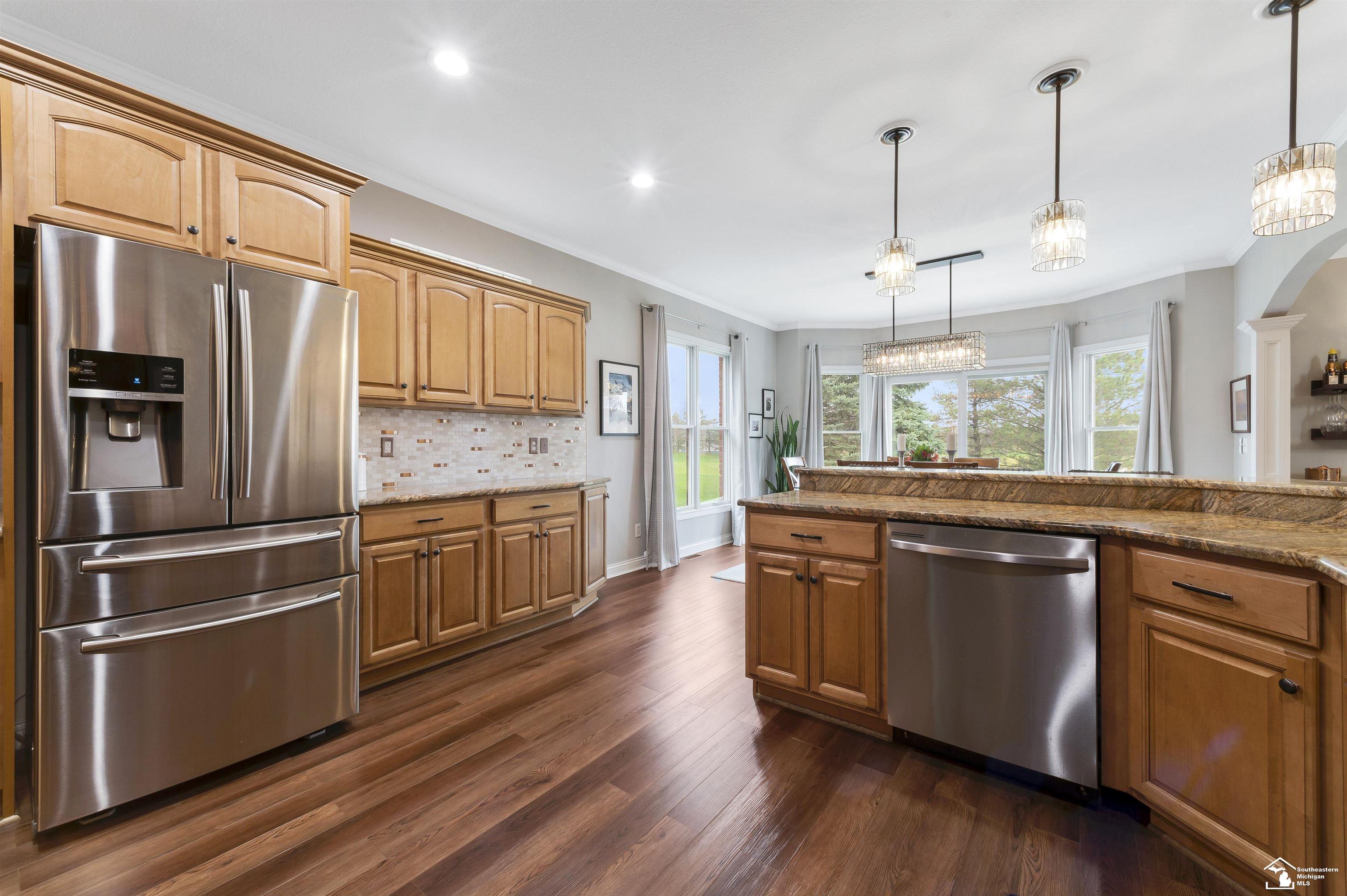 785 Saint James Park Avenue, Monroe, MI, 48161