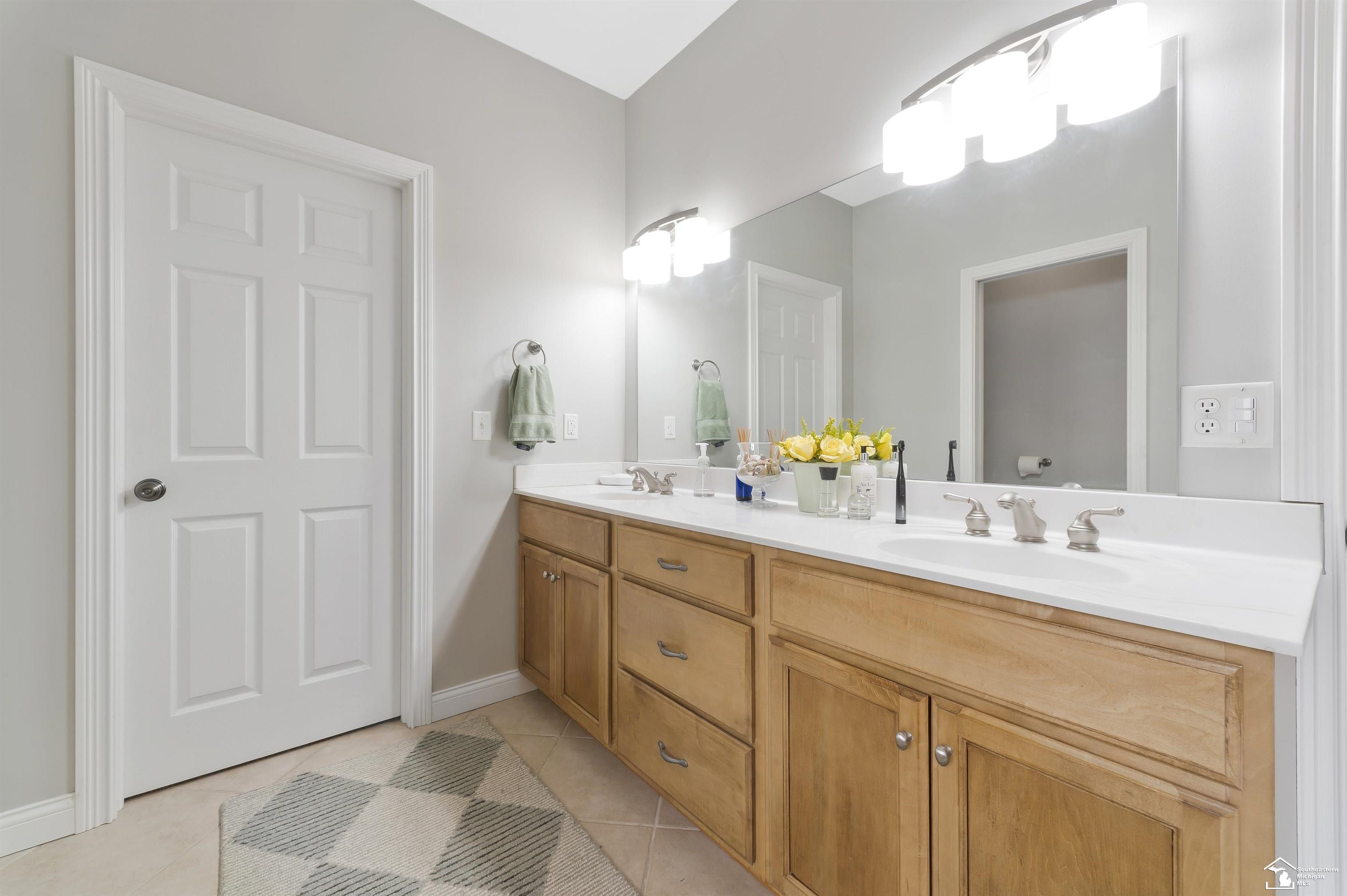 785 Saint James Park Avenue, Monroe, MI, 48161