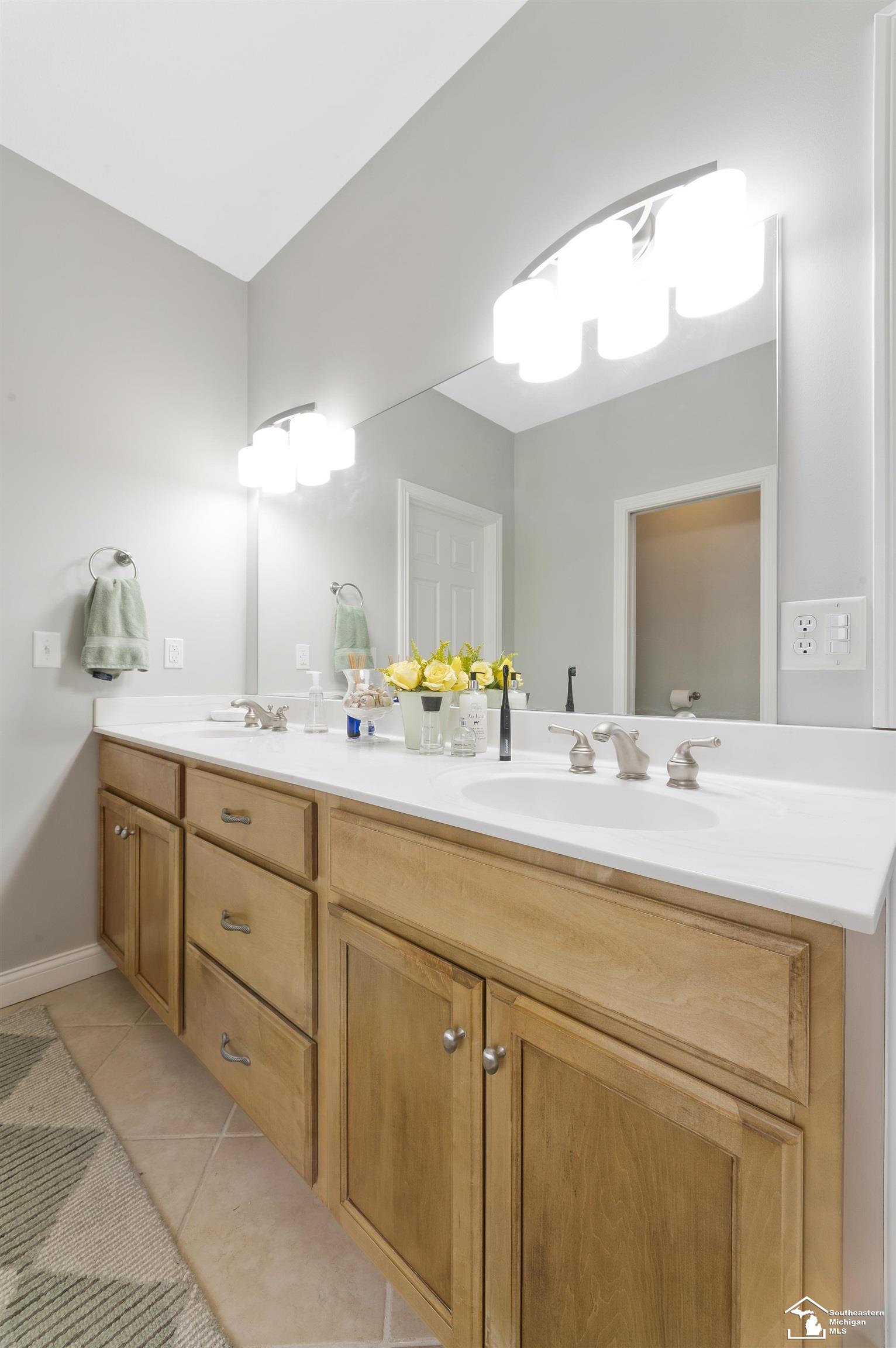 785 Saint James Park Avenue, Monroe, MI, 48161