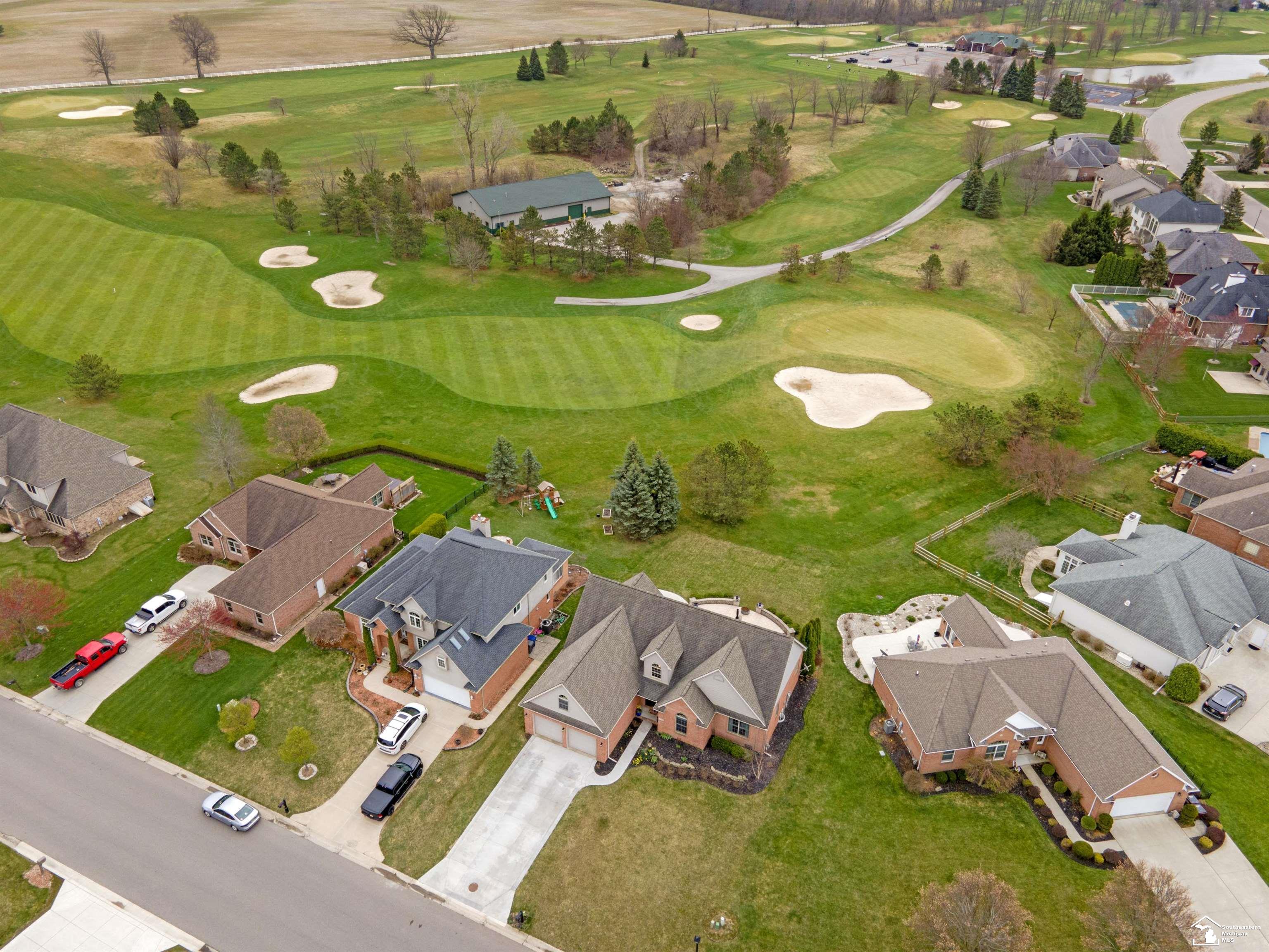 785 Saint James Park Avenue, Monroe, MI, 48161