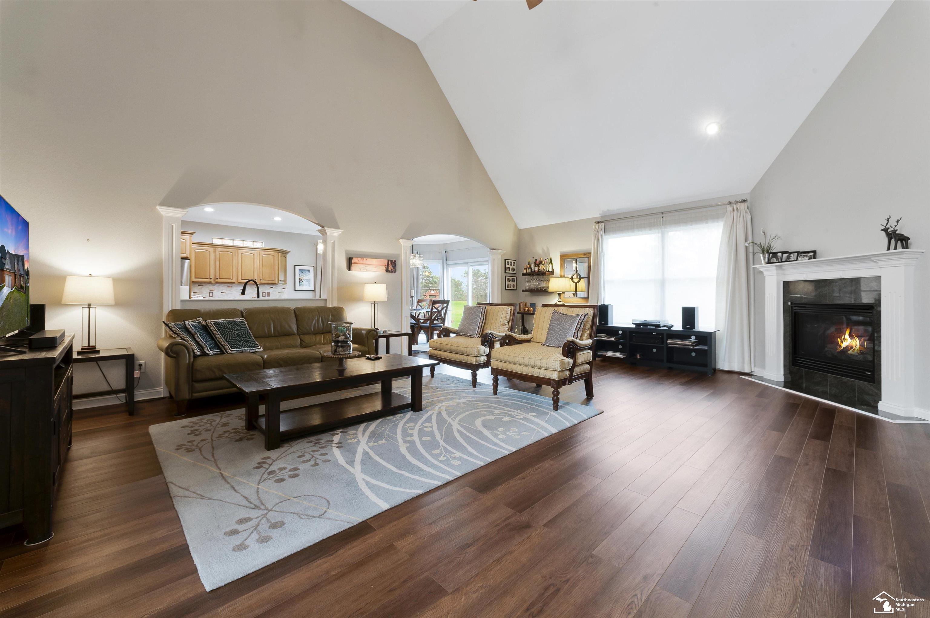 785 Saint James Park Avenue, Monroe, MI, 48161